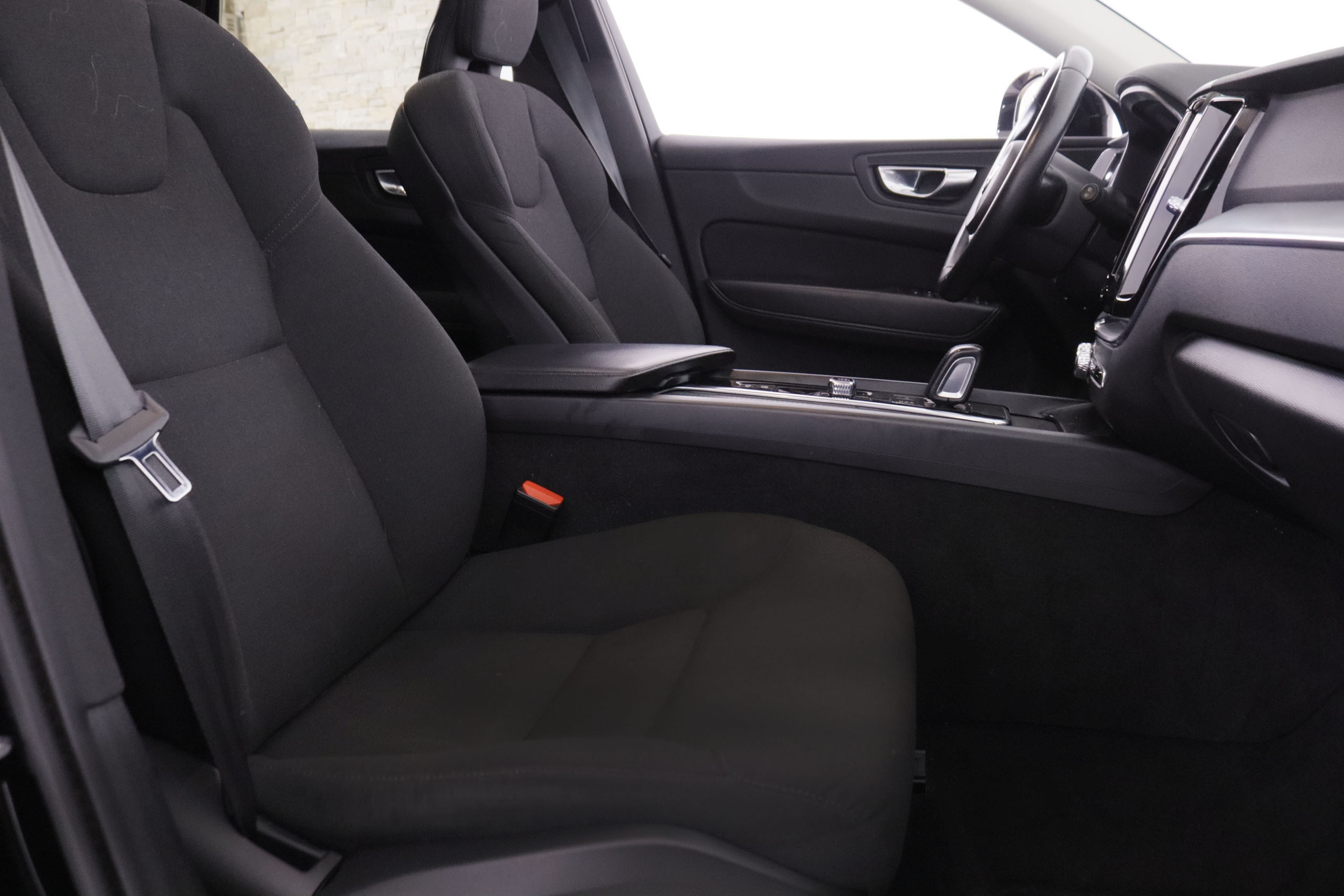 Volvo XC60 2.0 T6 AWD Recharge R-Design - foto 20