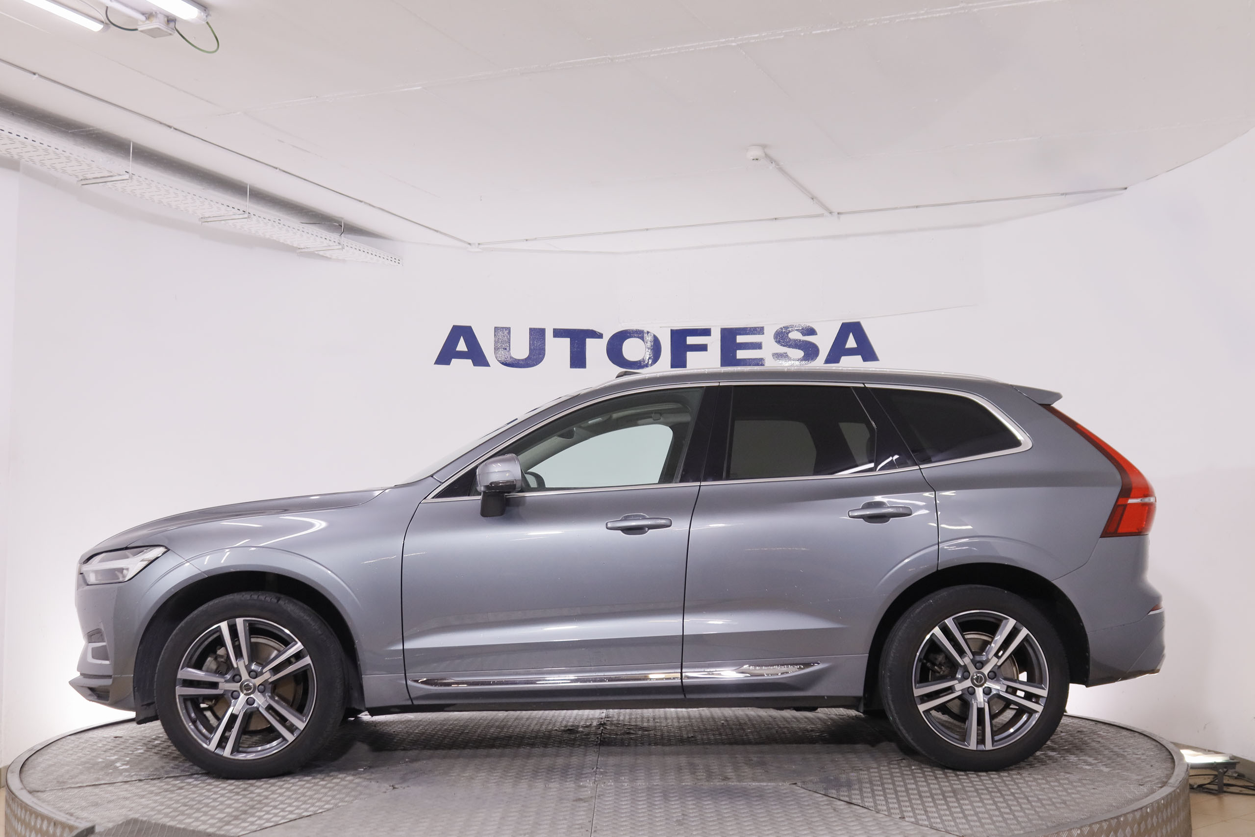 Volvo XC60 2.0 D4 Incription 4x2 - foto 7