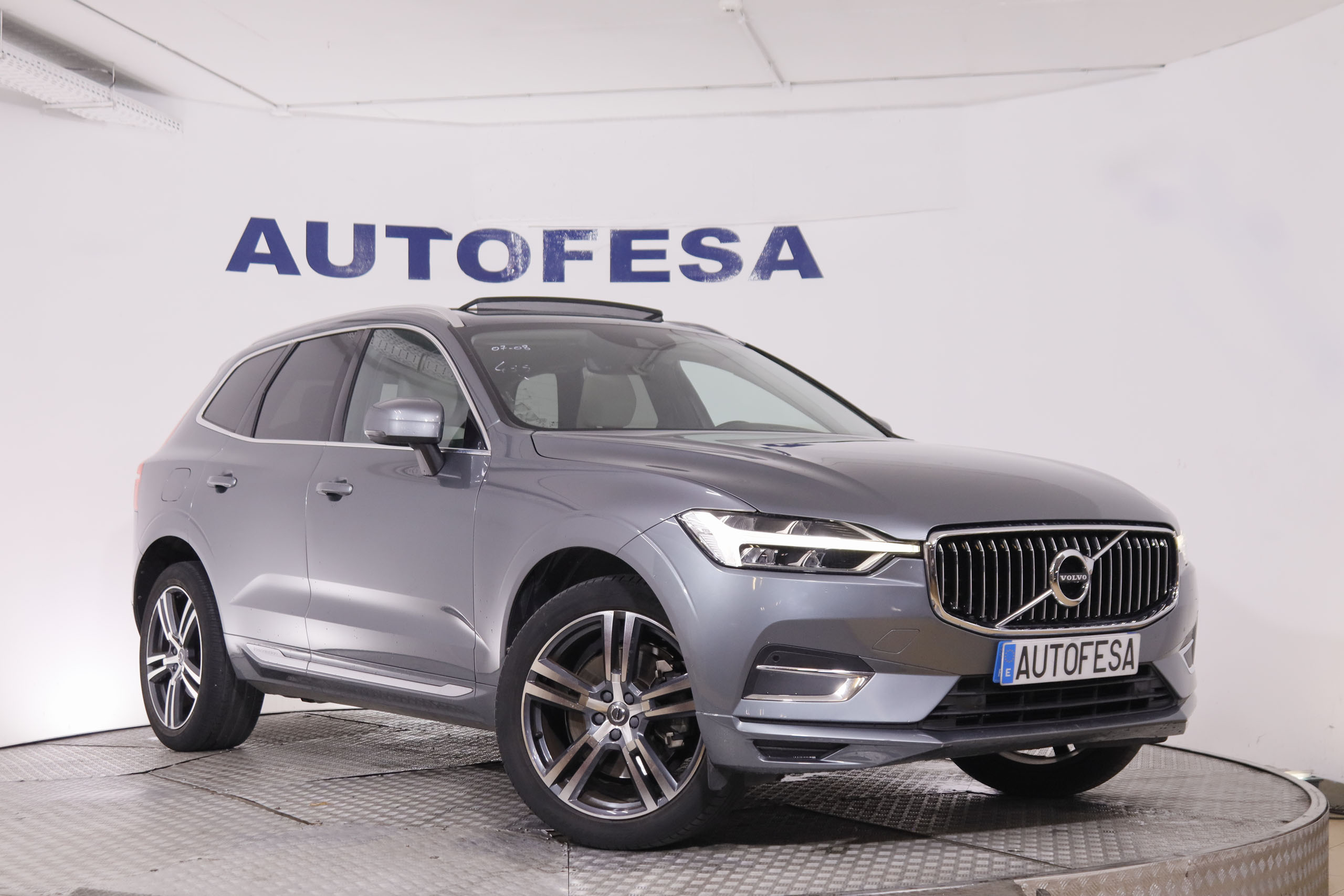 Volvo XC60 2.0 D4 Incription 4x2 - foto 10