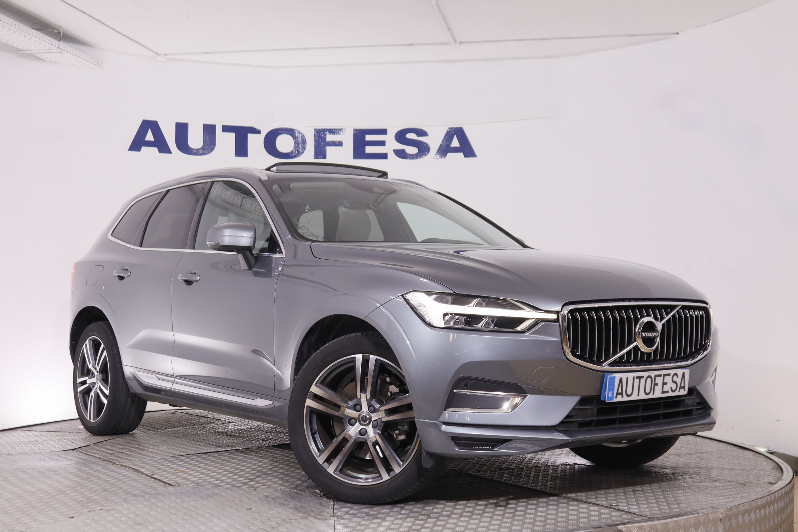 Volvo XC60 2.0 D4 Incription 4x2 - foto 12
