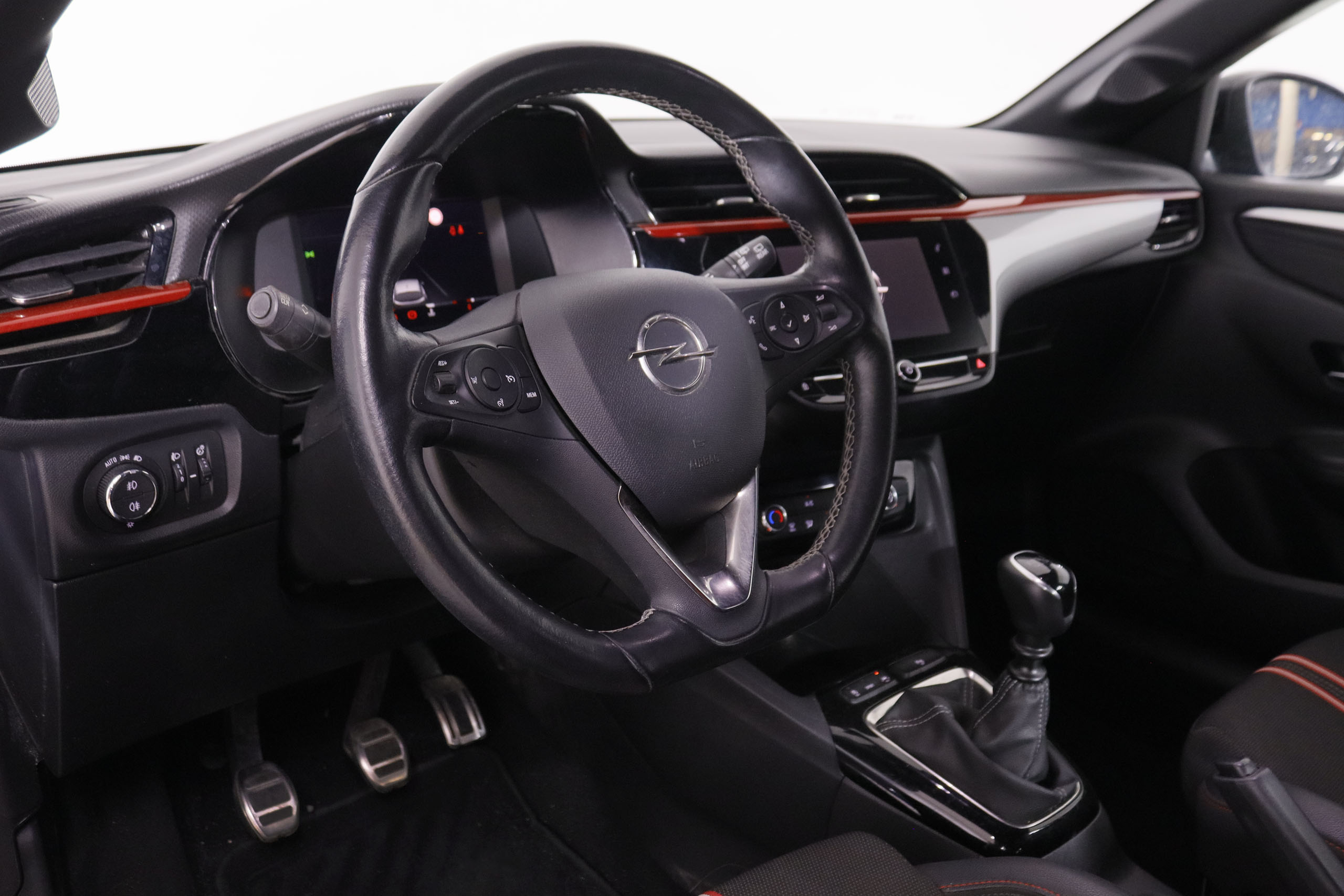Opel Corsa 1.2 Turbo GS Line - foto 21