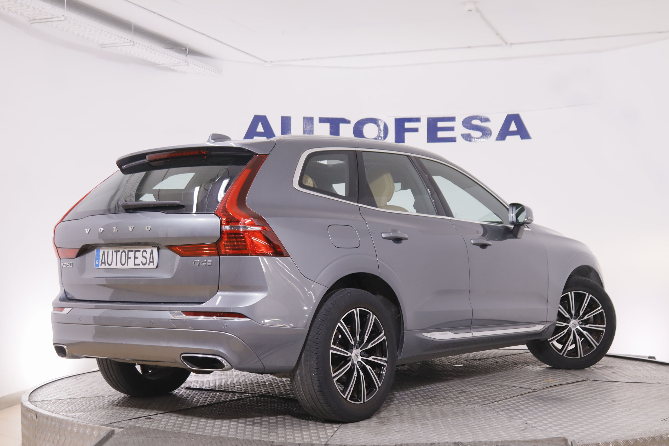 Volvo XC60 2.0 D4 Inscription 4x2 - foto 5