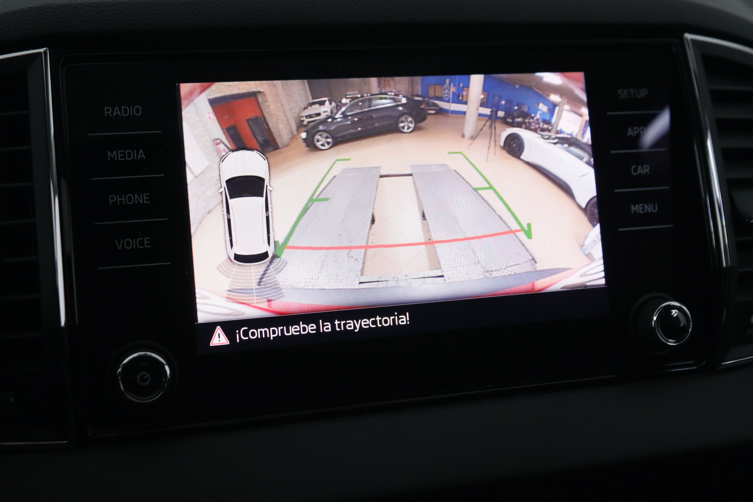 Škoda Karoq 1.5 TSI Ambition DSG - foto 17