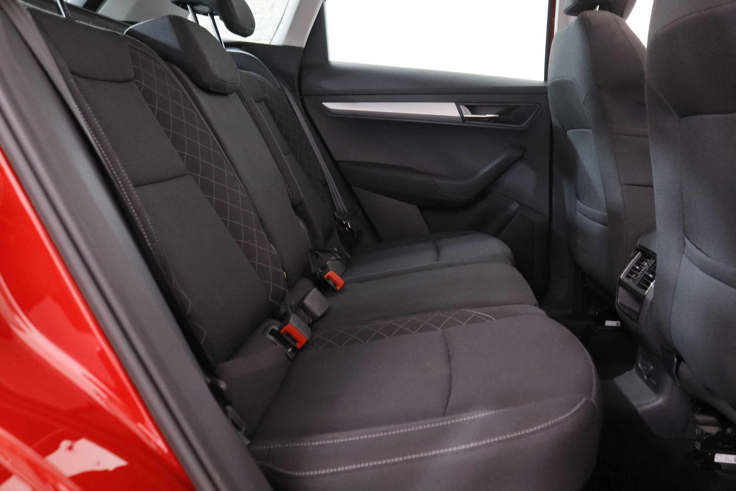 Škoda Karoq 1.5 TSI Ambition DSG - foto 20