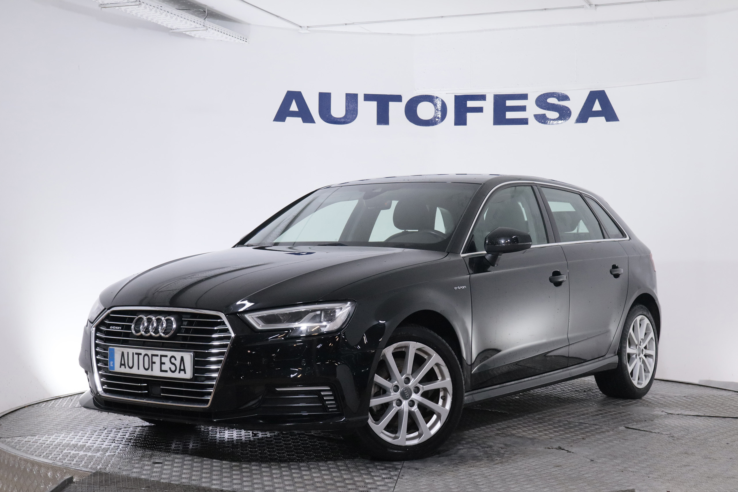 Audi A3 Sportback 1.4 E-Tron - foto 1