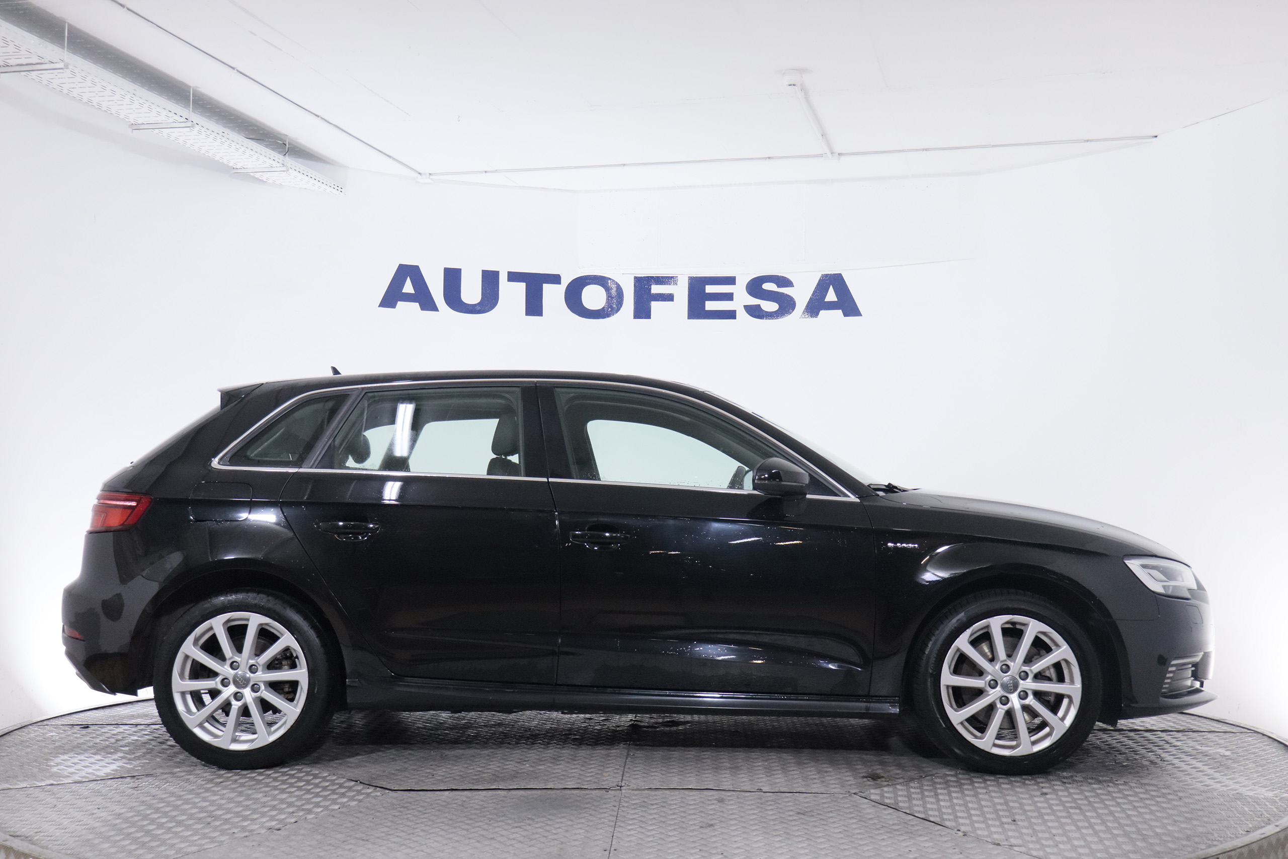 Audi A3 Sportback 1.4 E-Tron - foto 8