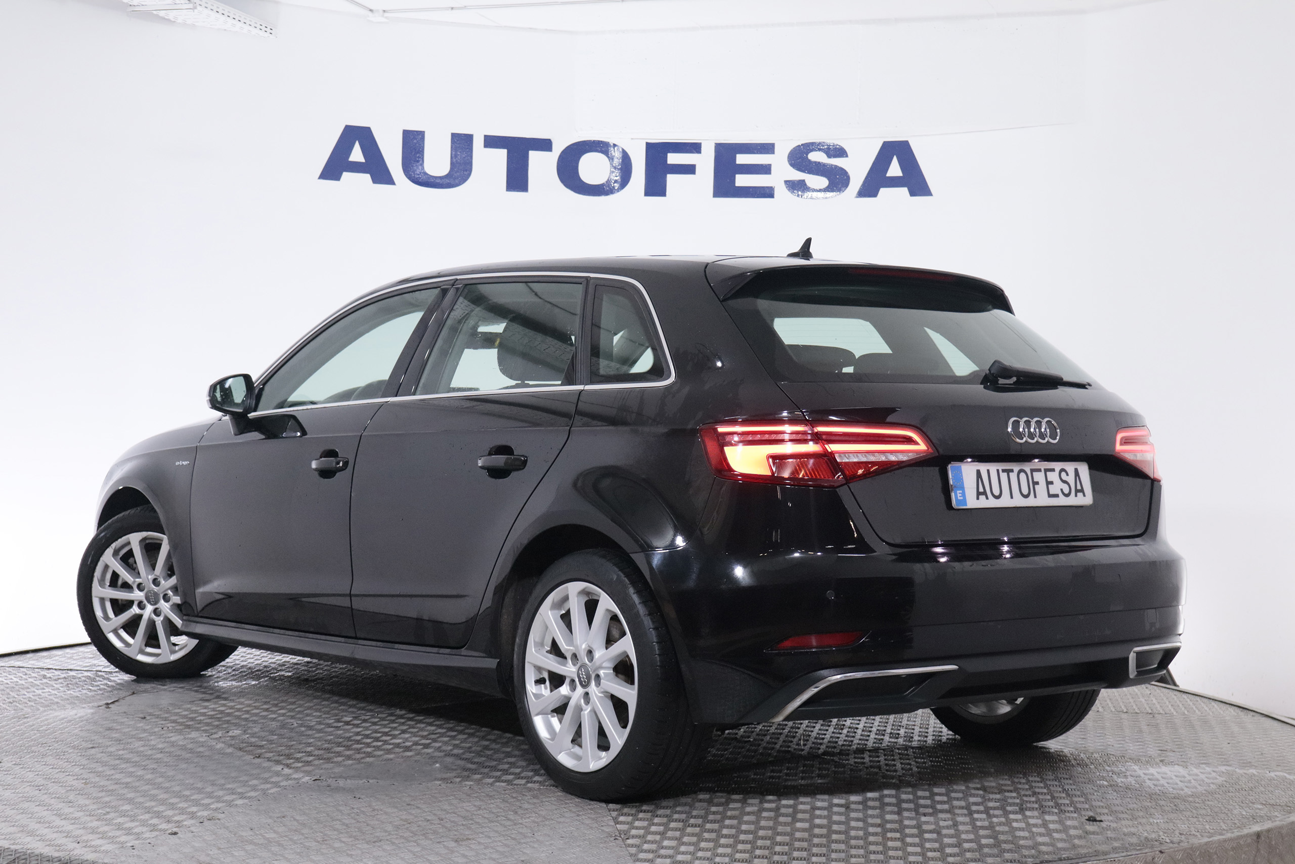 Audi A3 Sportback 1.4 E-Tron - foto 7