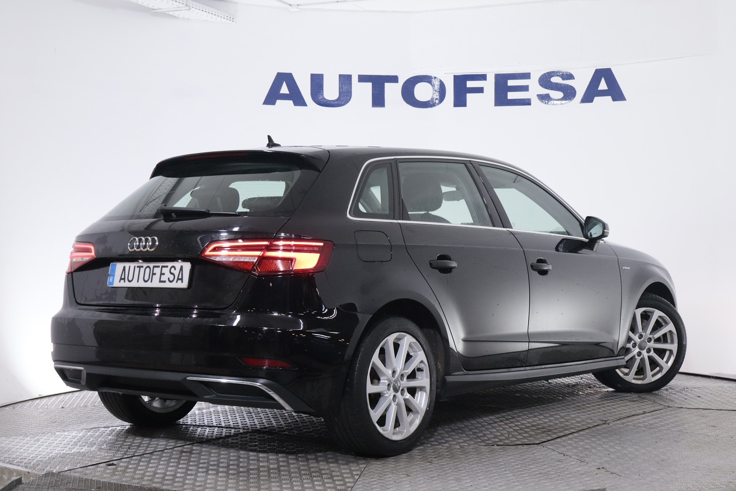 Audi A3 Sportback 1.4 E-Tron - foto 5
