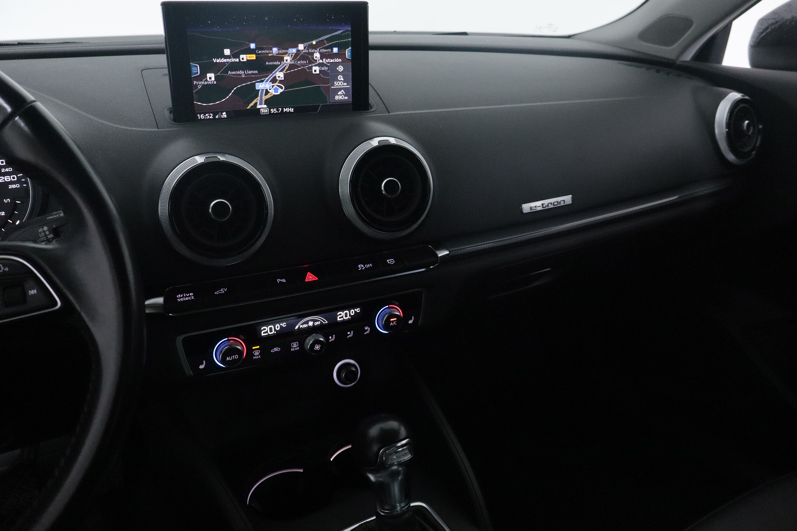 Audi A3 Sportback 1.4 E-Tron - foto 15