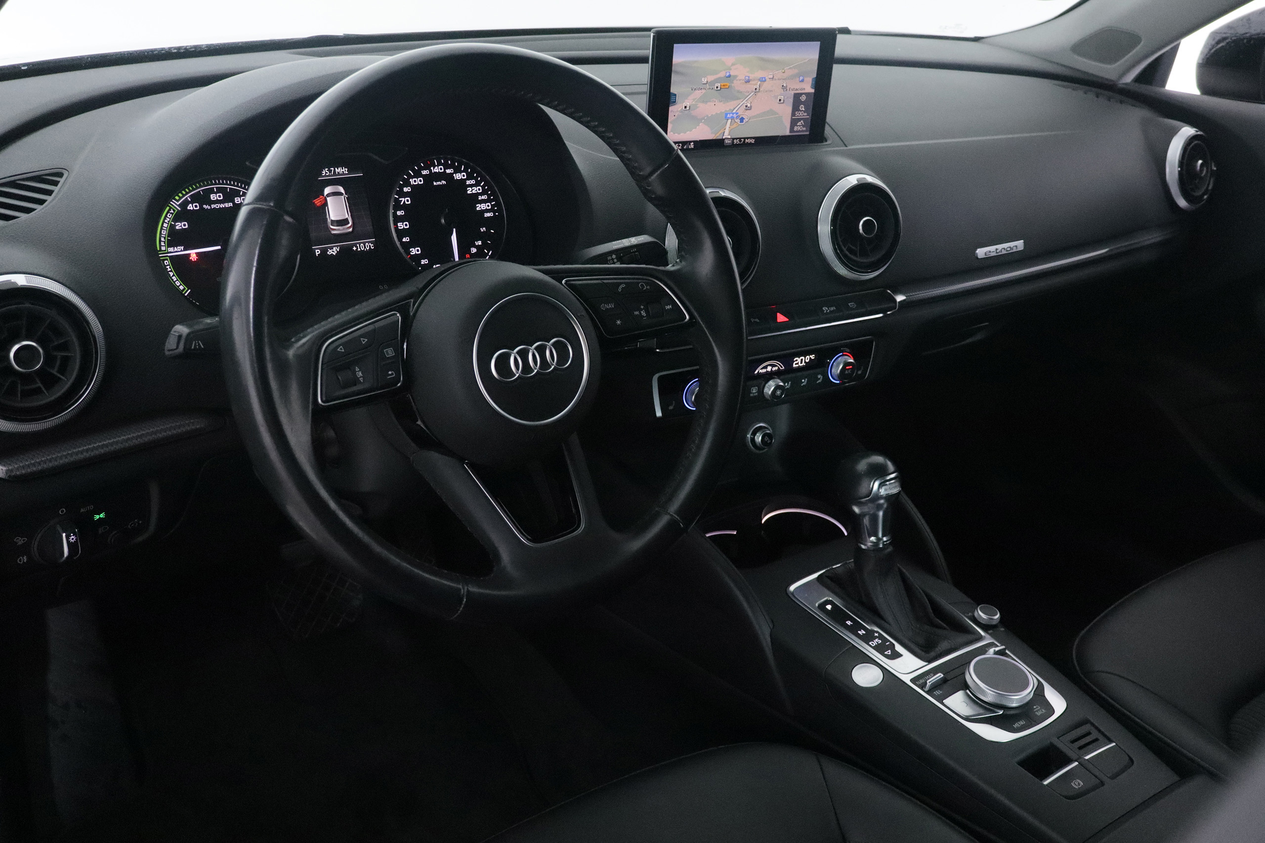 Audi A3 Sportback 1.4 E-Tron - foto 13