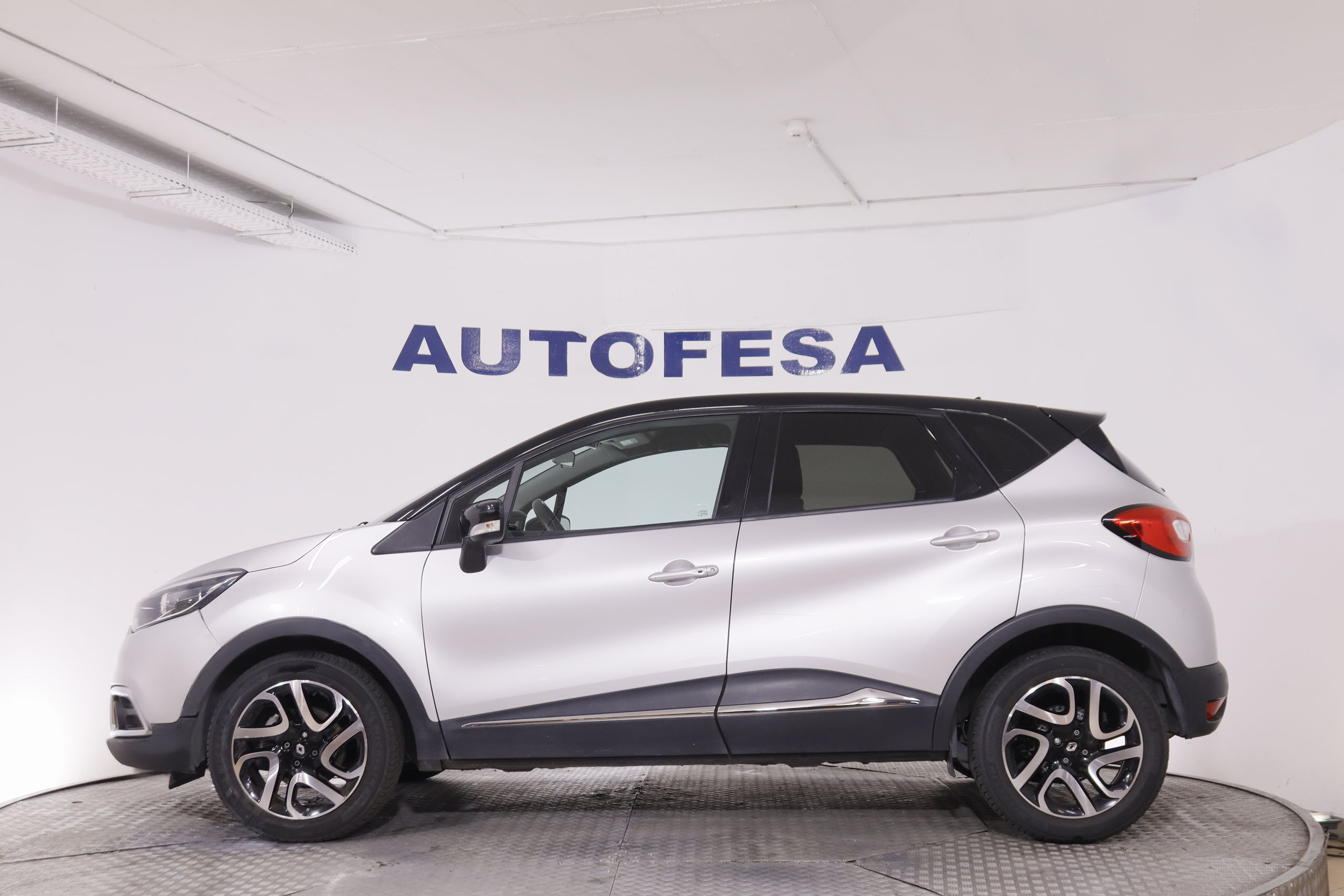 Renault Captur 1.5 dCi Energy Intens - foto 4