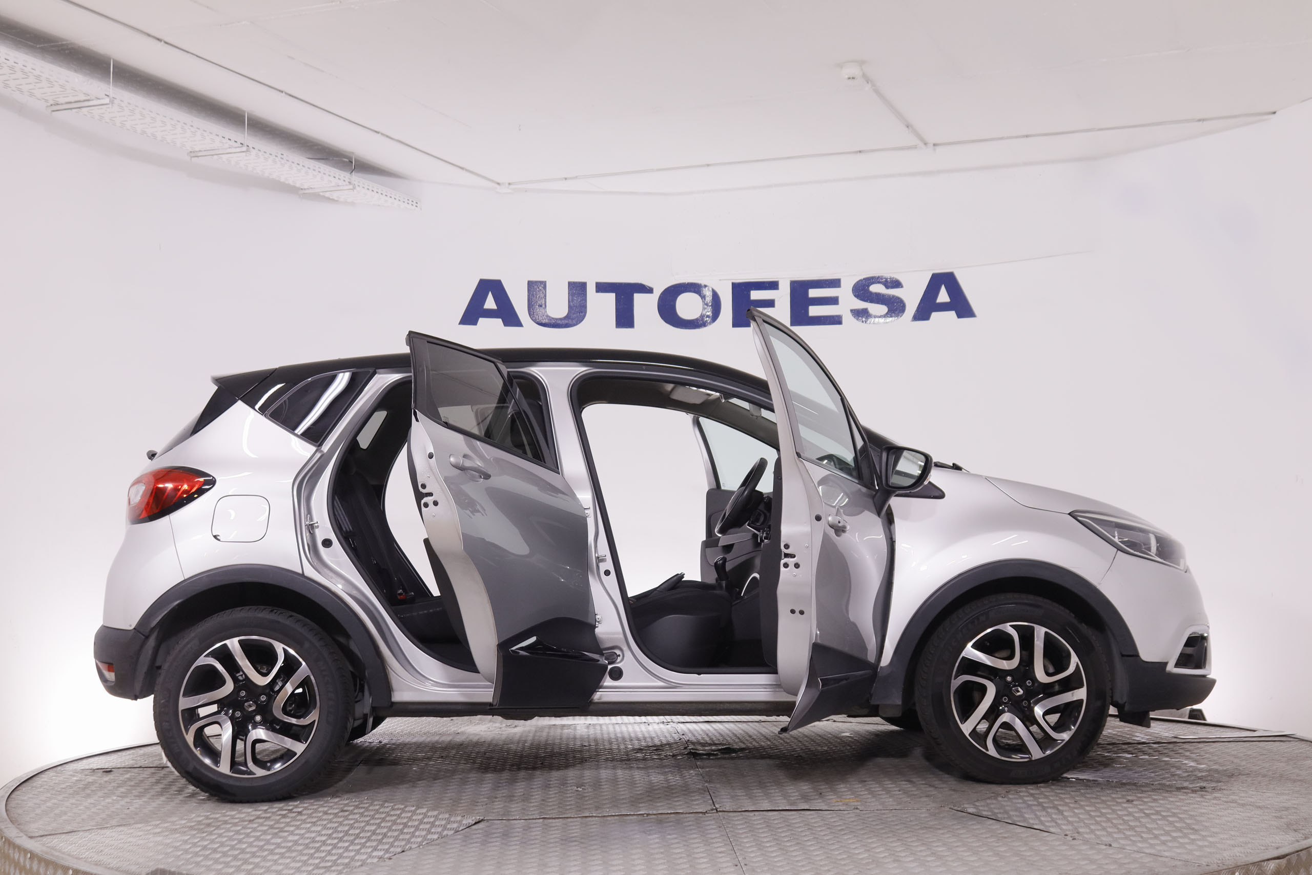 Renault Captur 1.5 dCi Energy Intens - foto 9