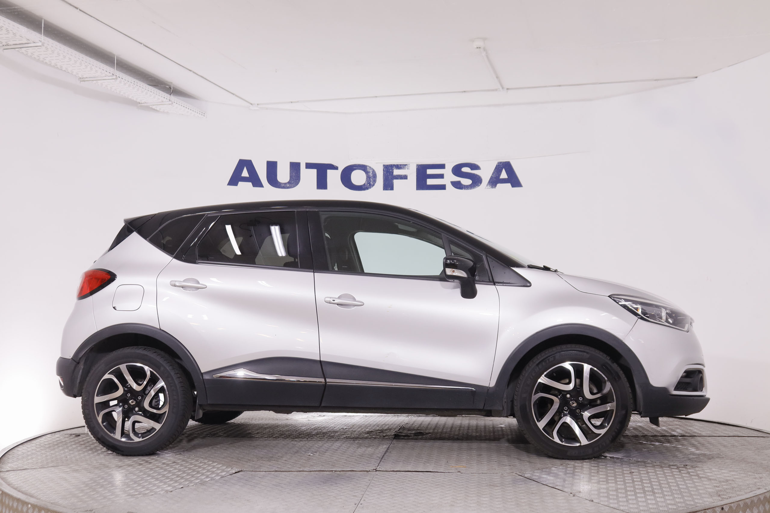 Renault Captur 1.5 dCi Energy Intens - foto 10