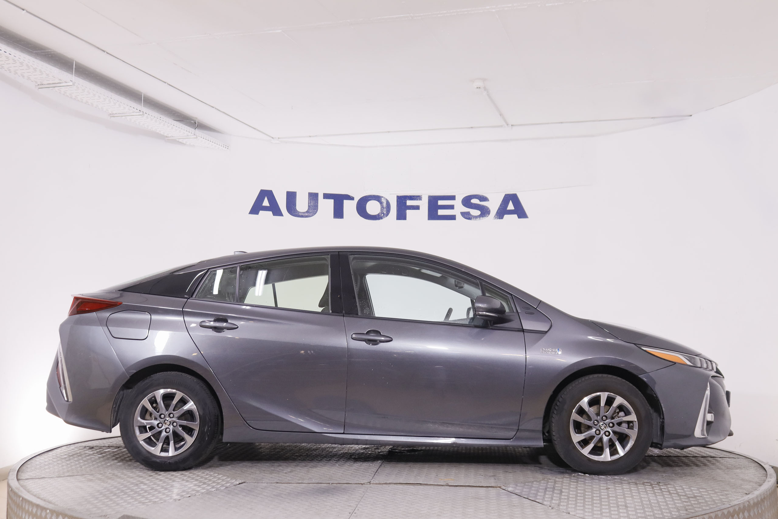 Toyota Prius Plug-IN PHV Advance - foto 8