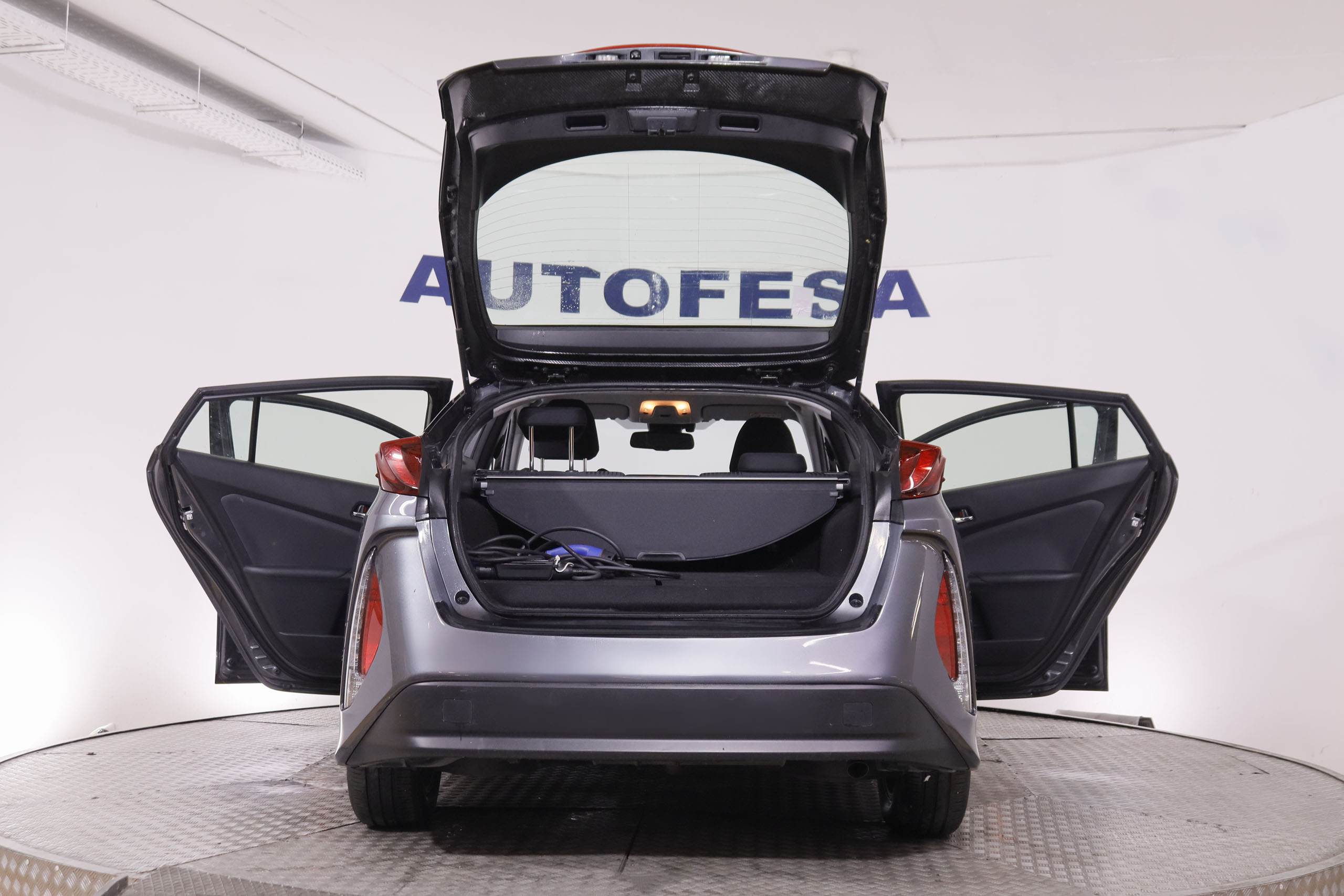 Toyota Prius Plug-IN PHV Advance - foto 9