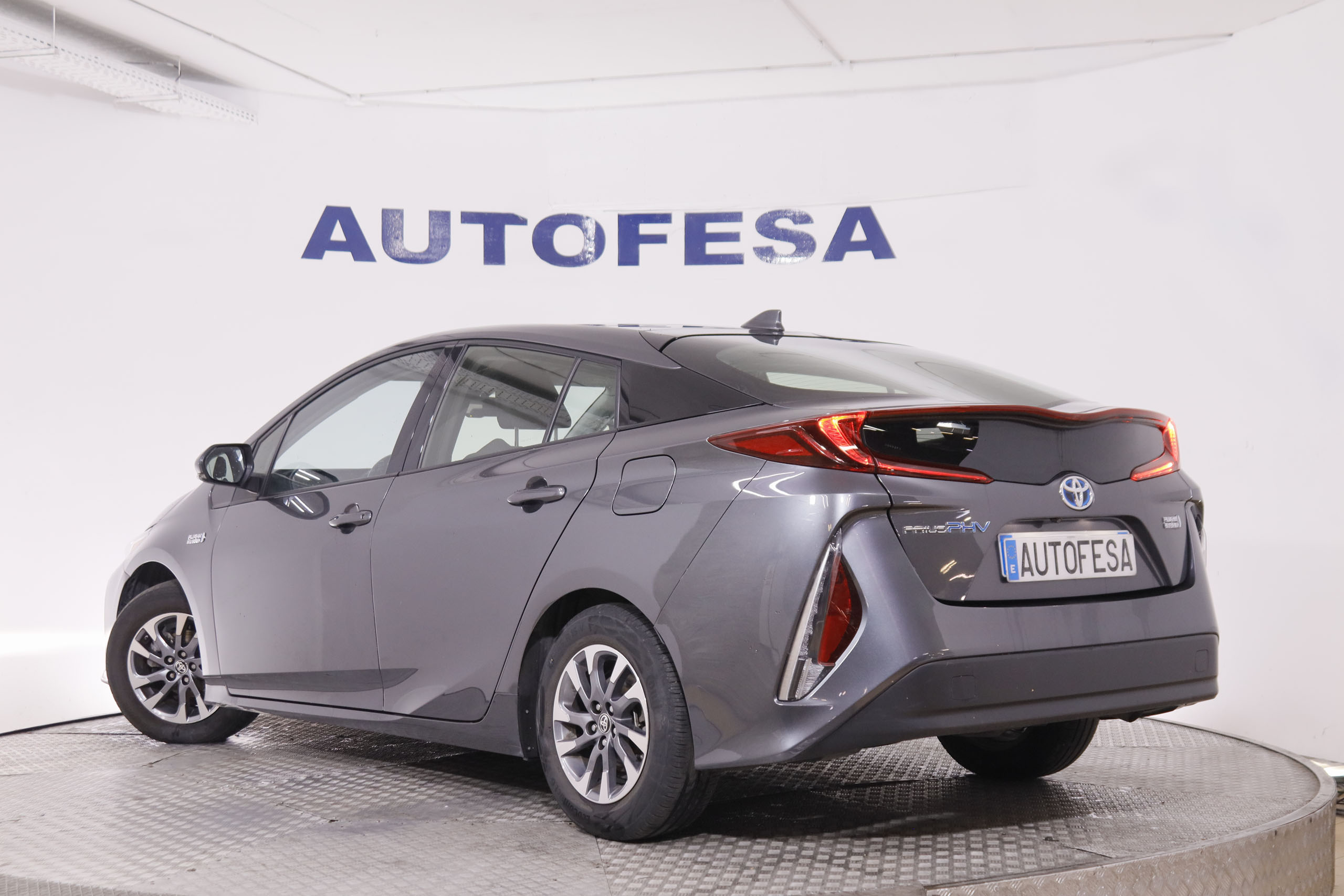 Toyota Prius Plug-IN PHV Advance - foto 7