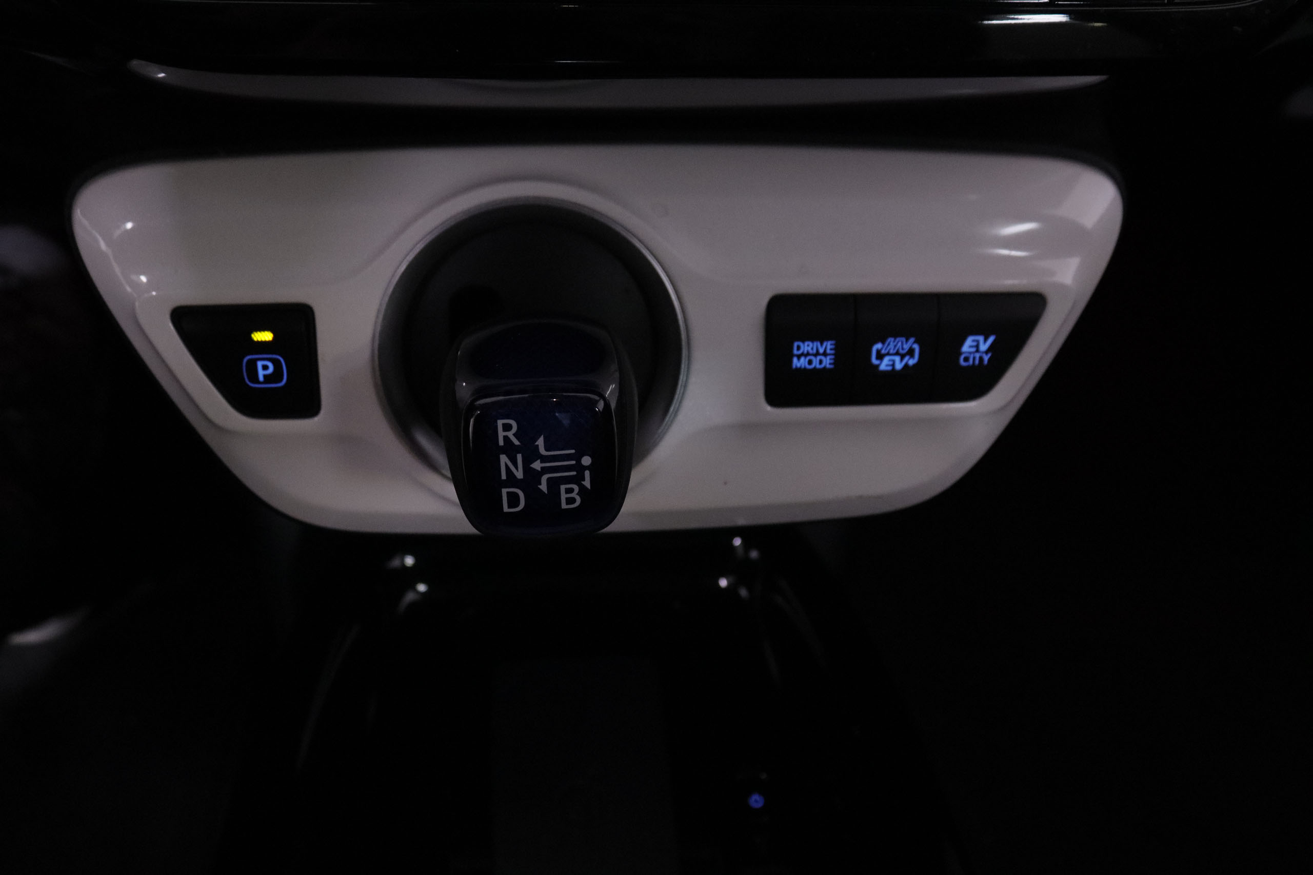 Toyota Prius Plug-IN PHV Advance - foto 18