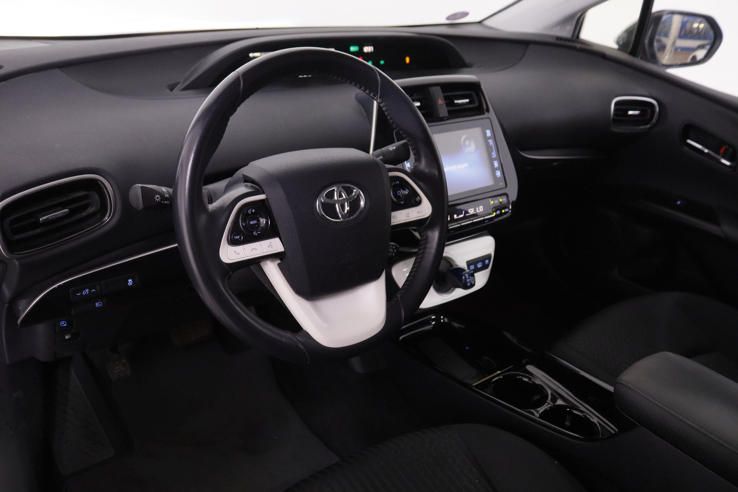 Toyota Prius Plug-IN PHV Advance - foto 13