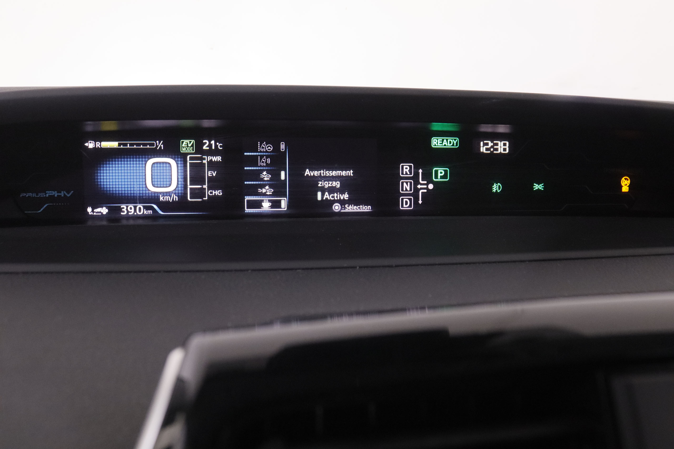Toyota Prius Plug-IN PHV Advance - foto 21