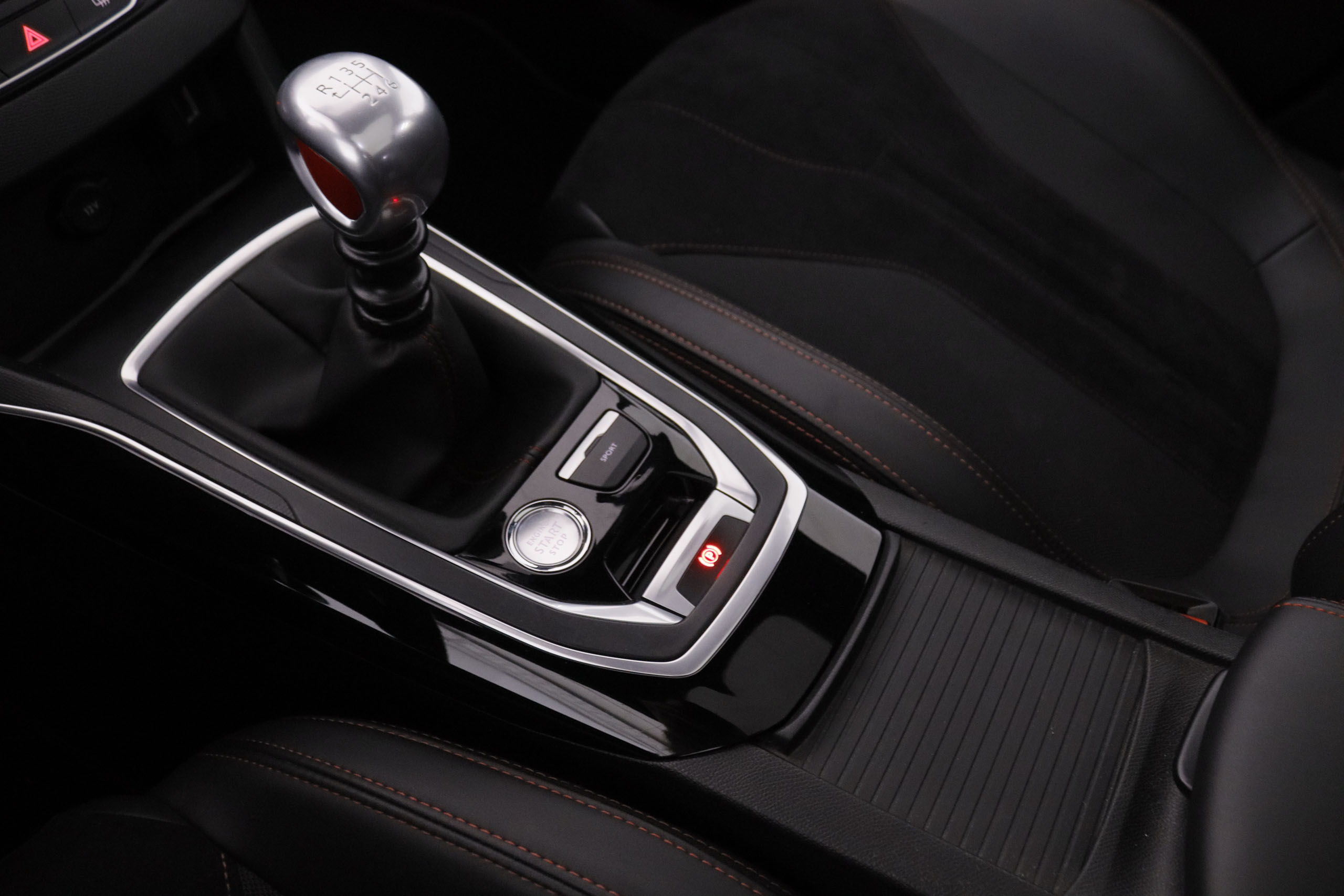 Peugeot 308 1.6 GTI By Sport - foto 18