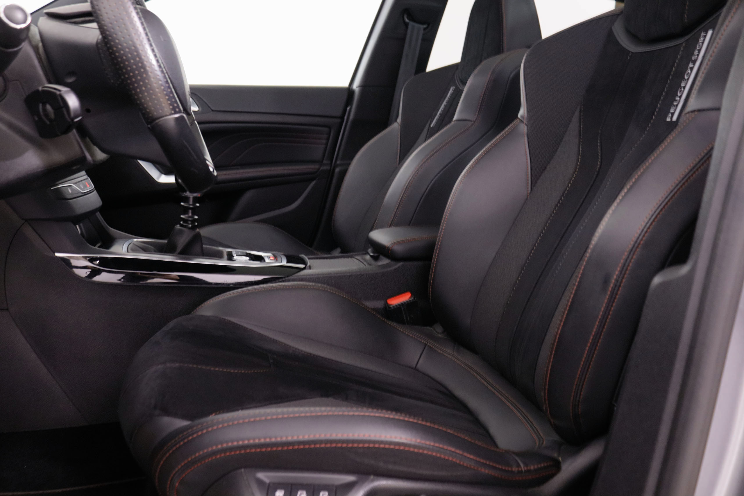 Peugeot 308 1.6 GTI By Sport - foto 21