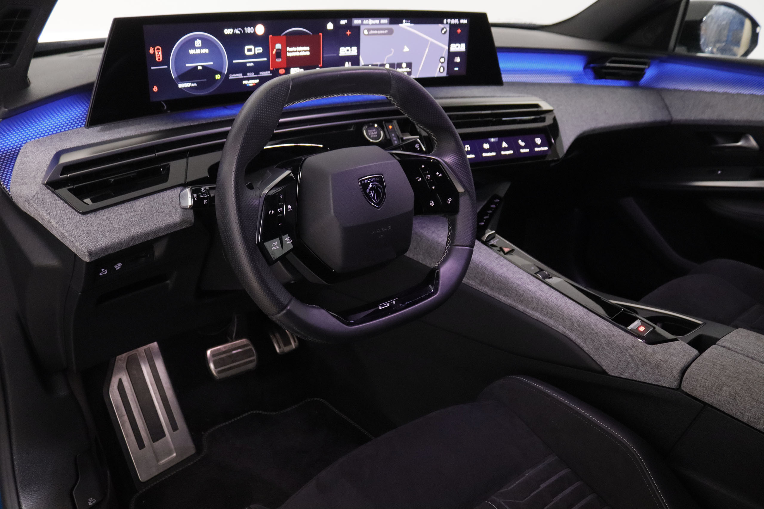 Peugeot 3008 Hybrid GT - foto 11