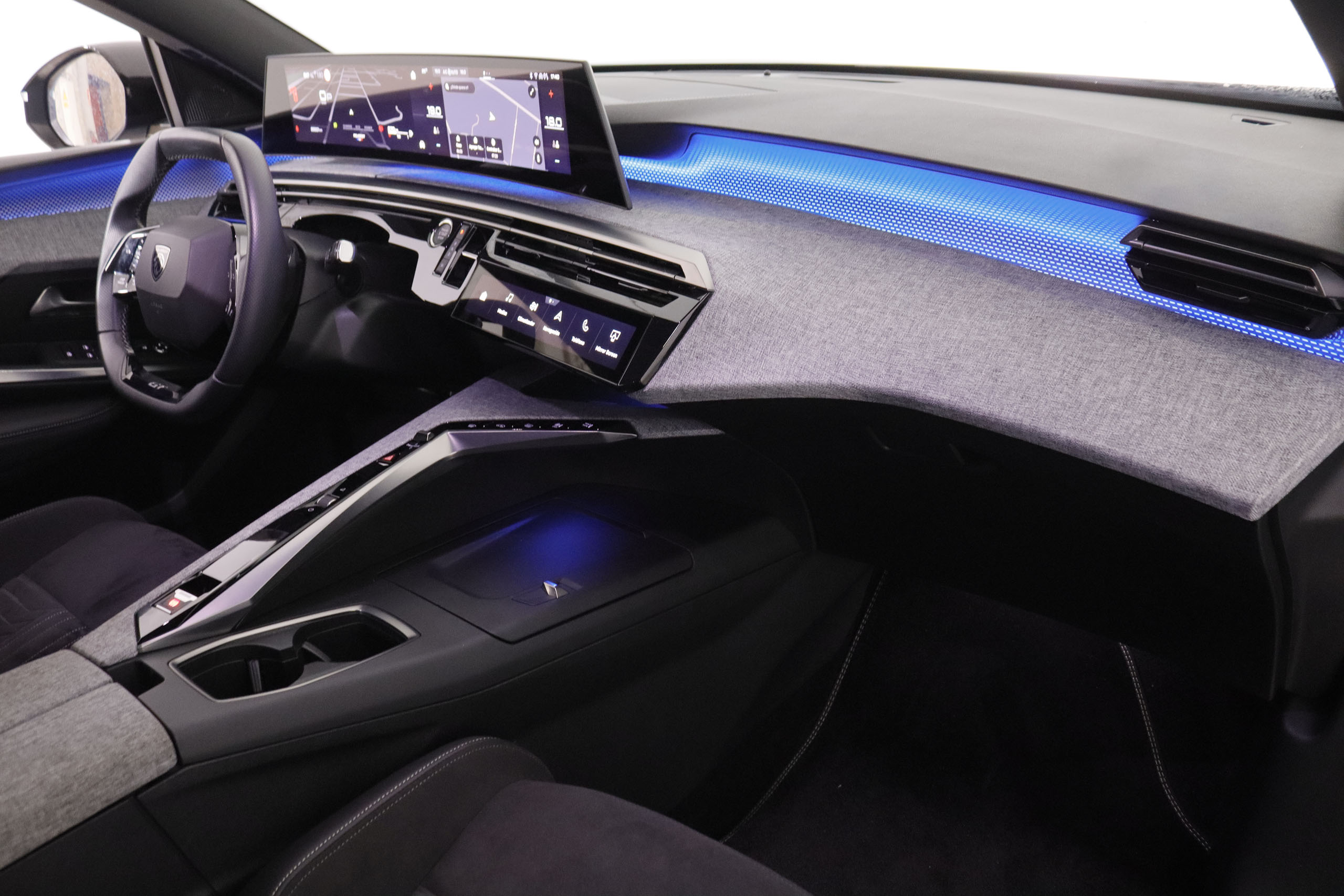 Peugeot 3008 Hybrid GT - foto 12