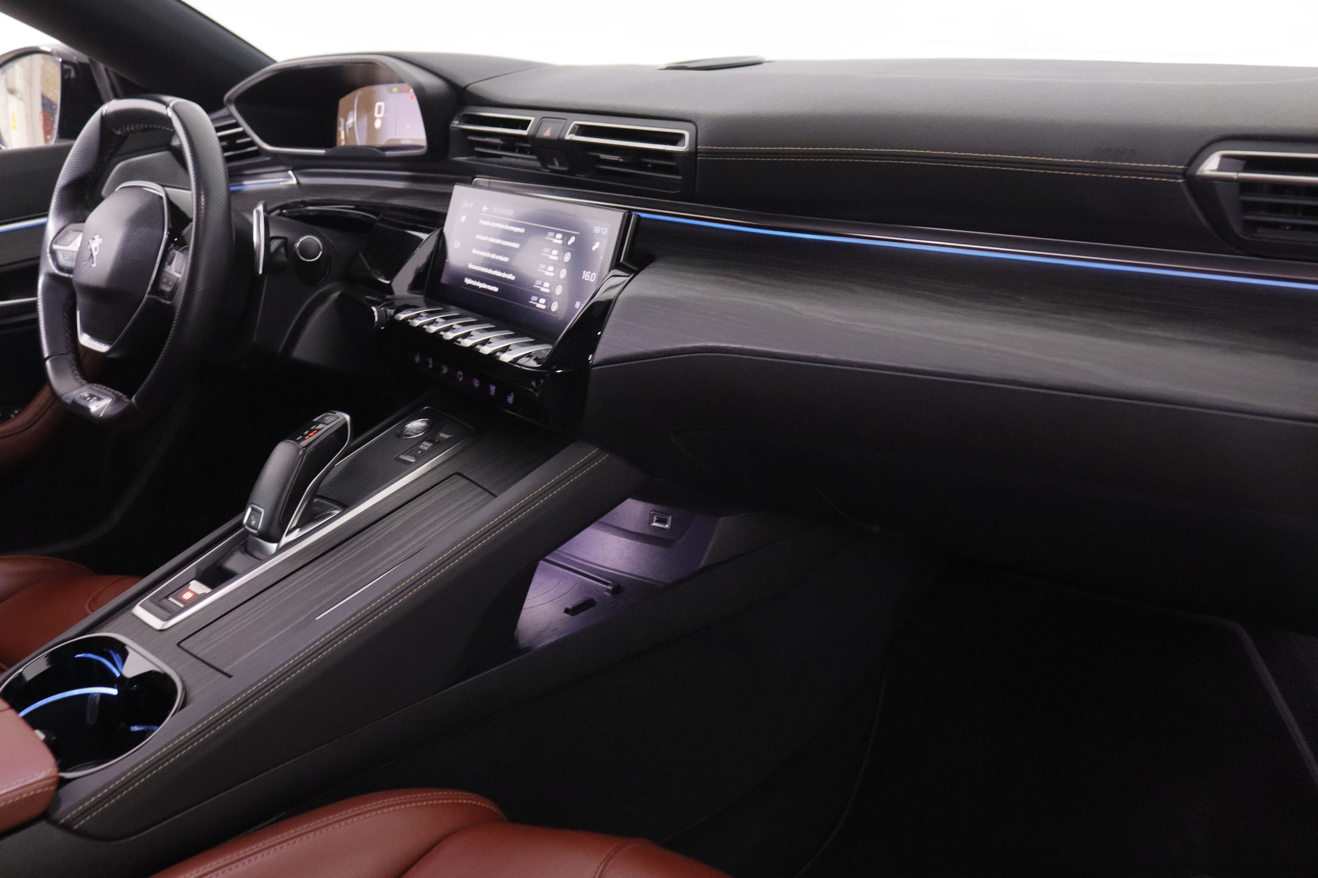 Peugeot 508 2.0 BlueHDi 180 GT - foto 14