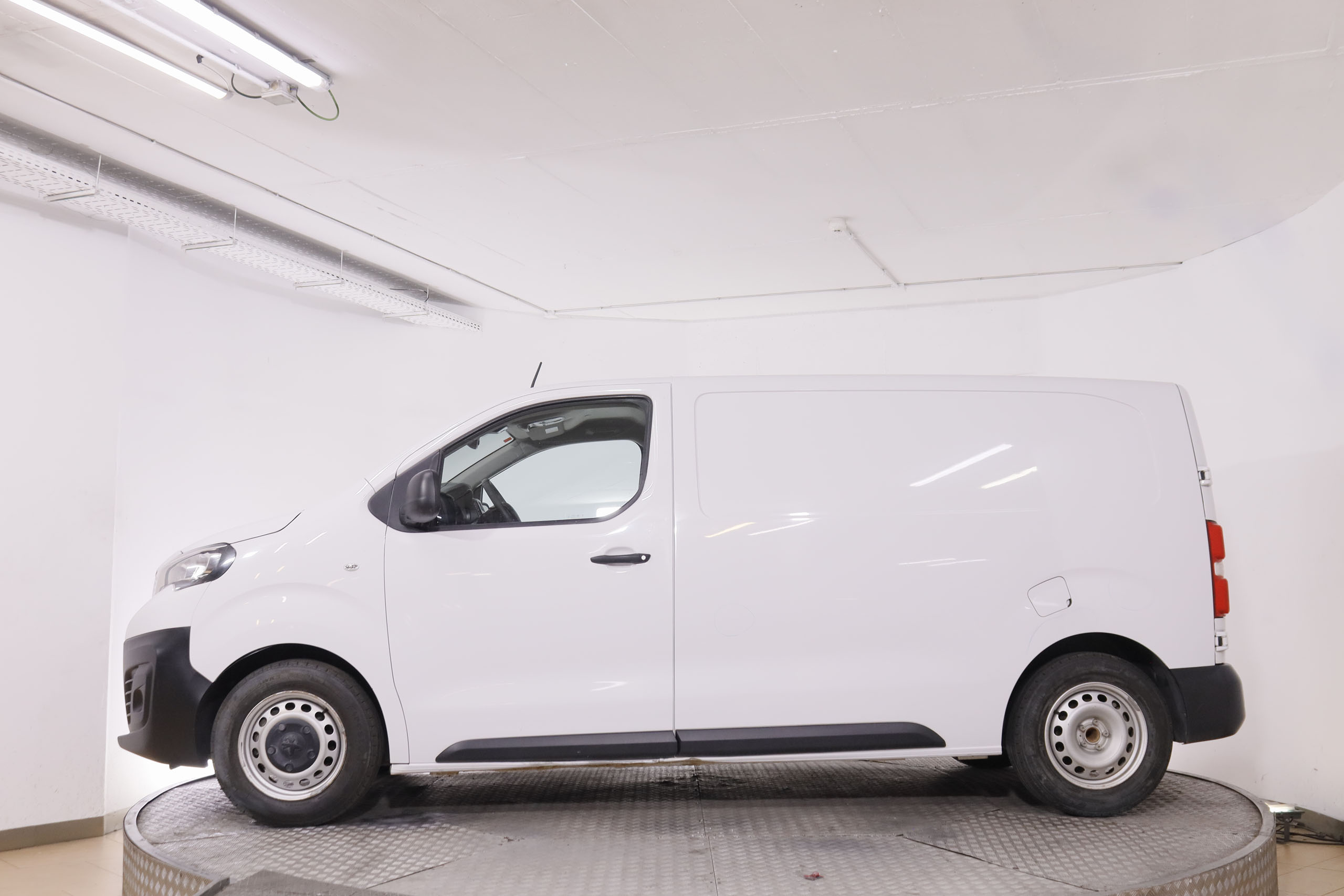 Peugeot Expert 1.5 BlueHDi Standard - foto 4