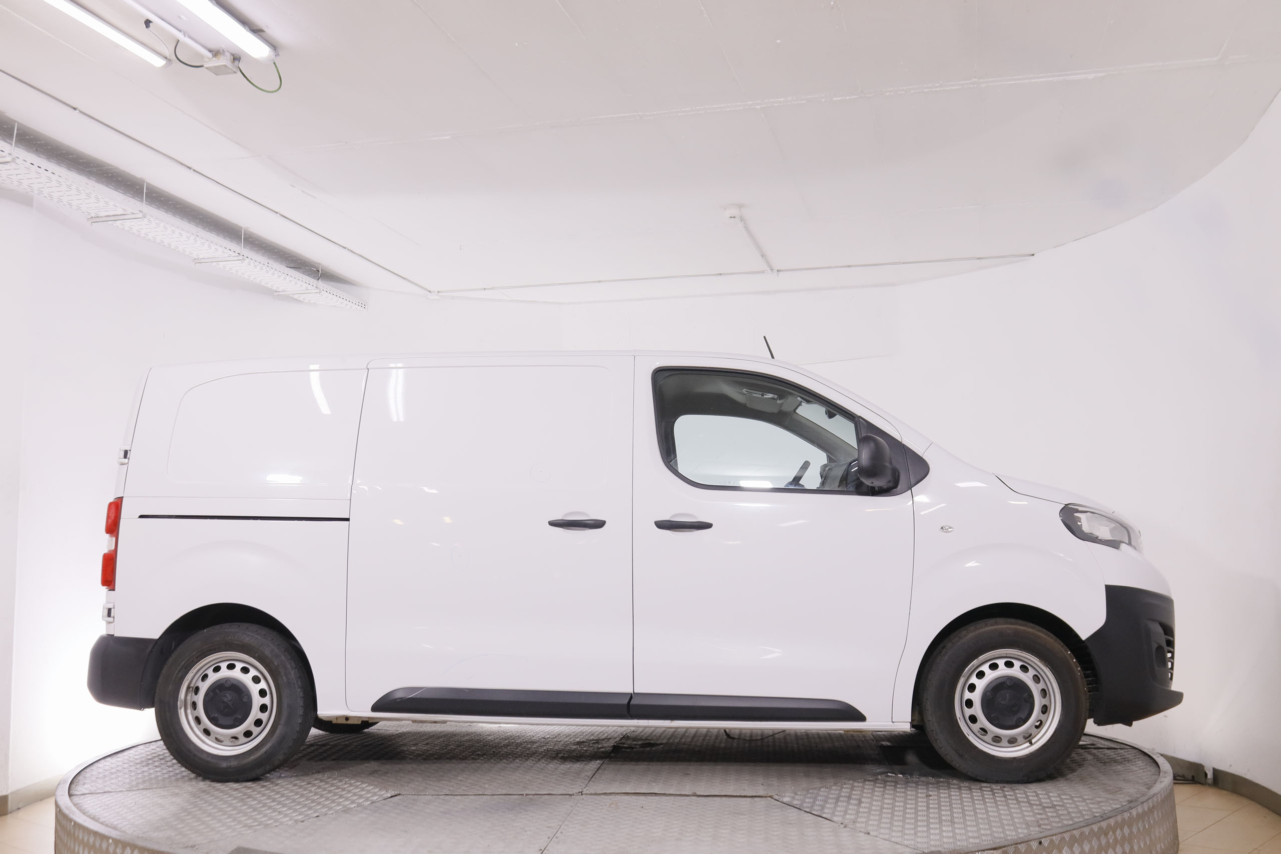 Peugeot Expert 1.5 BlueHDi Standard - foto 9