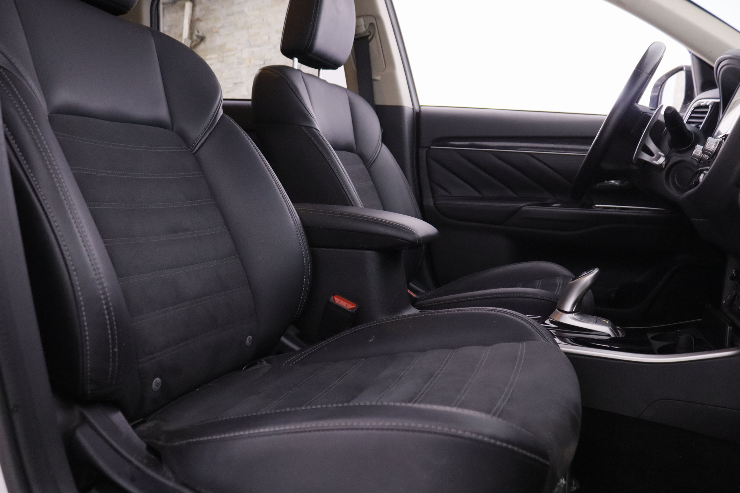 Mitsubishi Outlander PHEV Kaiteki AWD - foto 21