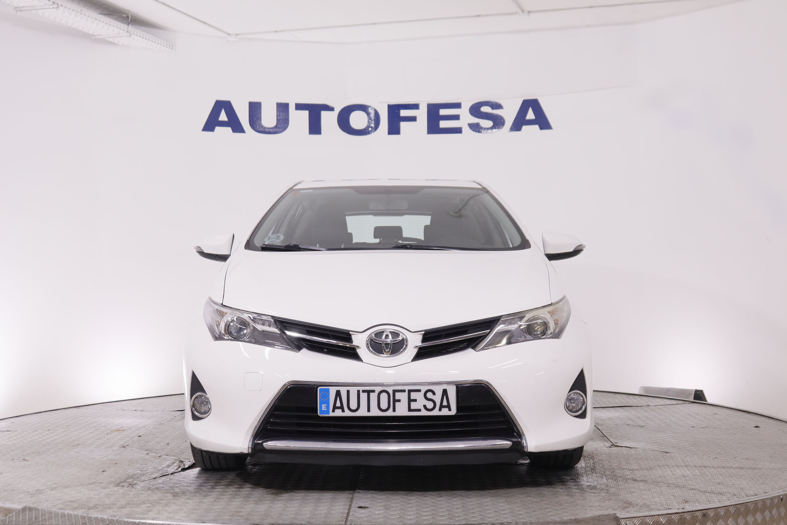 Toyota Auris 1.4 D-AD Live - foto 2