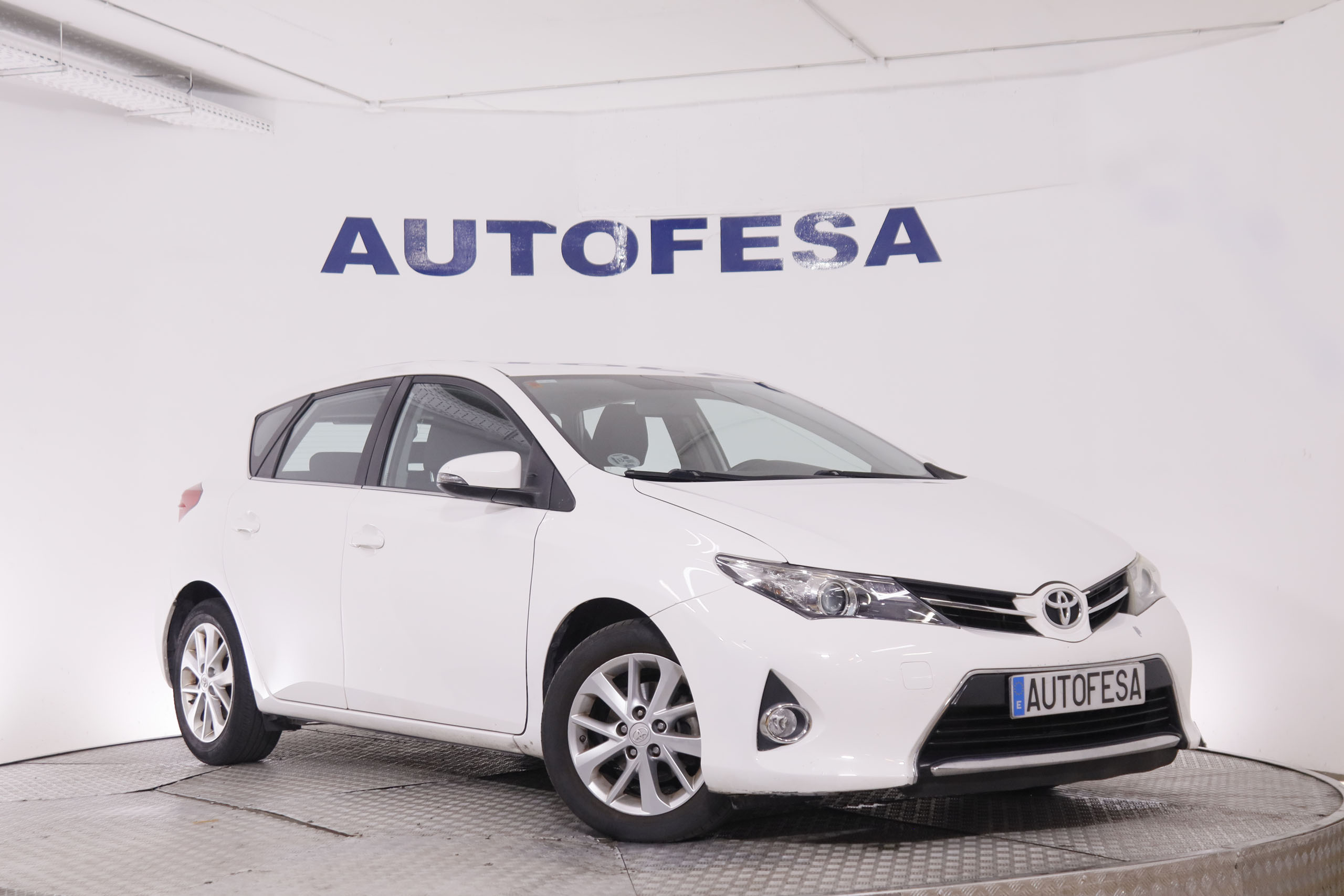 Toyota Auris 1.4 D-AD Live - foto 3