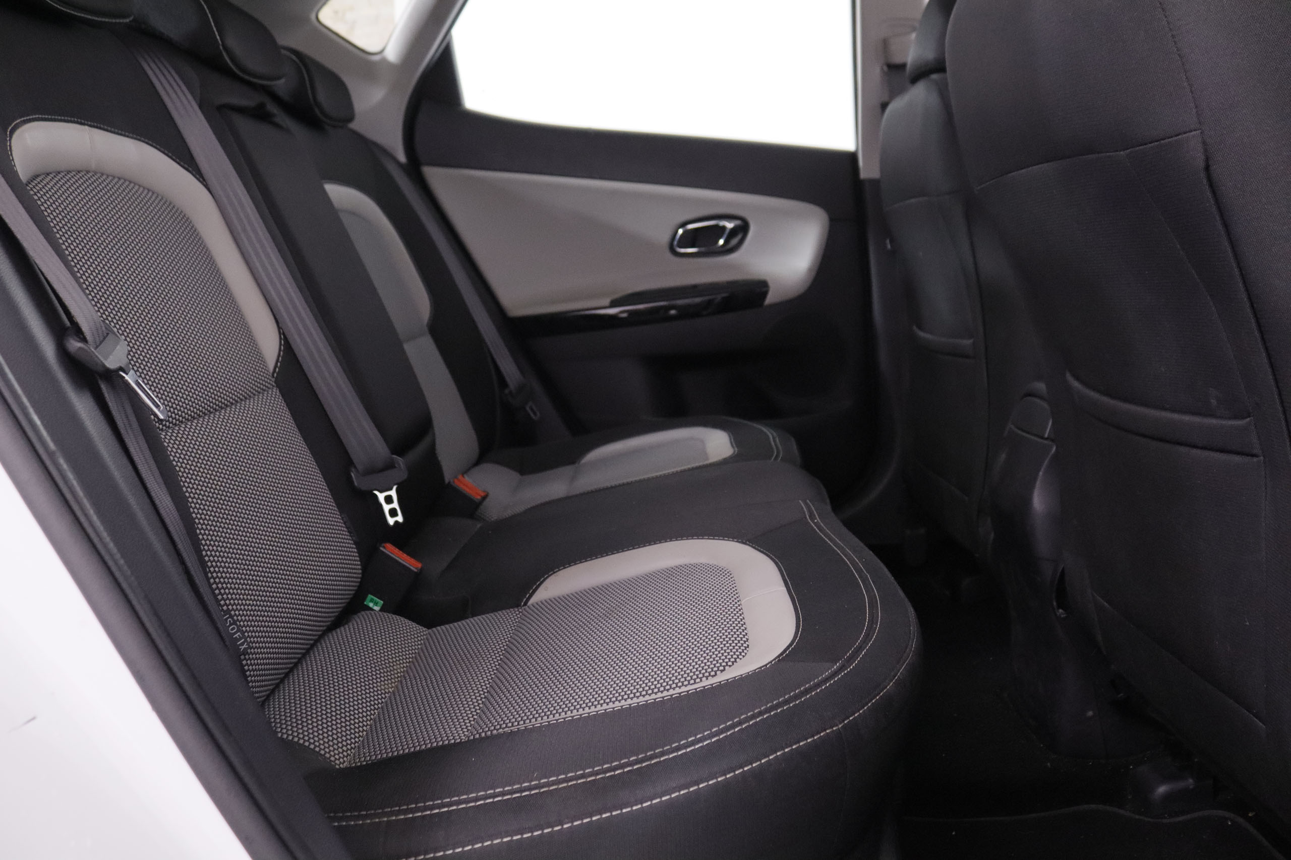 Kia Ceed 1.6 CRDi Tech - foto 20