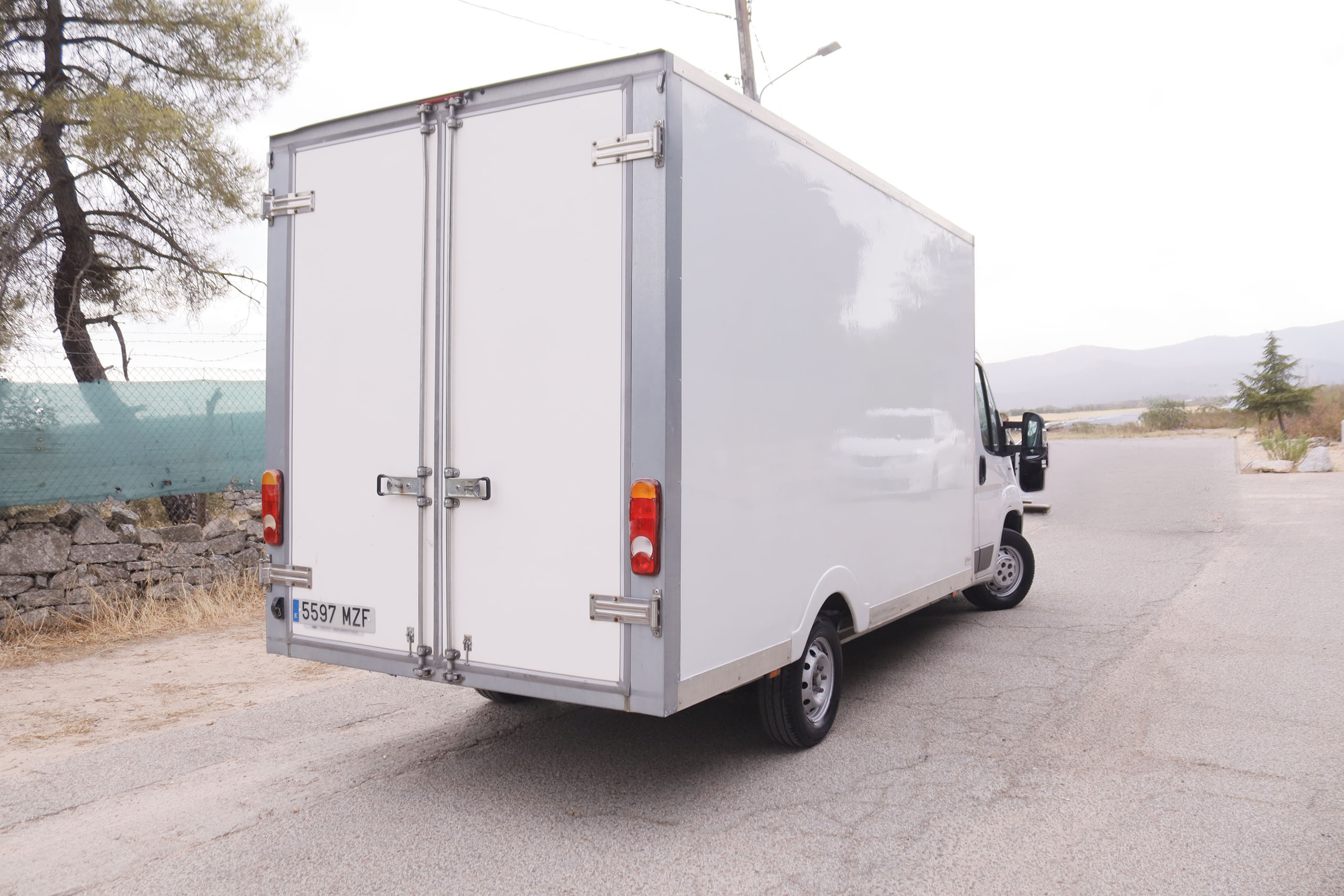 Fiat Ducato 2.3D Chasis Cabina CON Caja Solo Venta Profesionales - foto 5