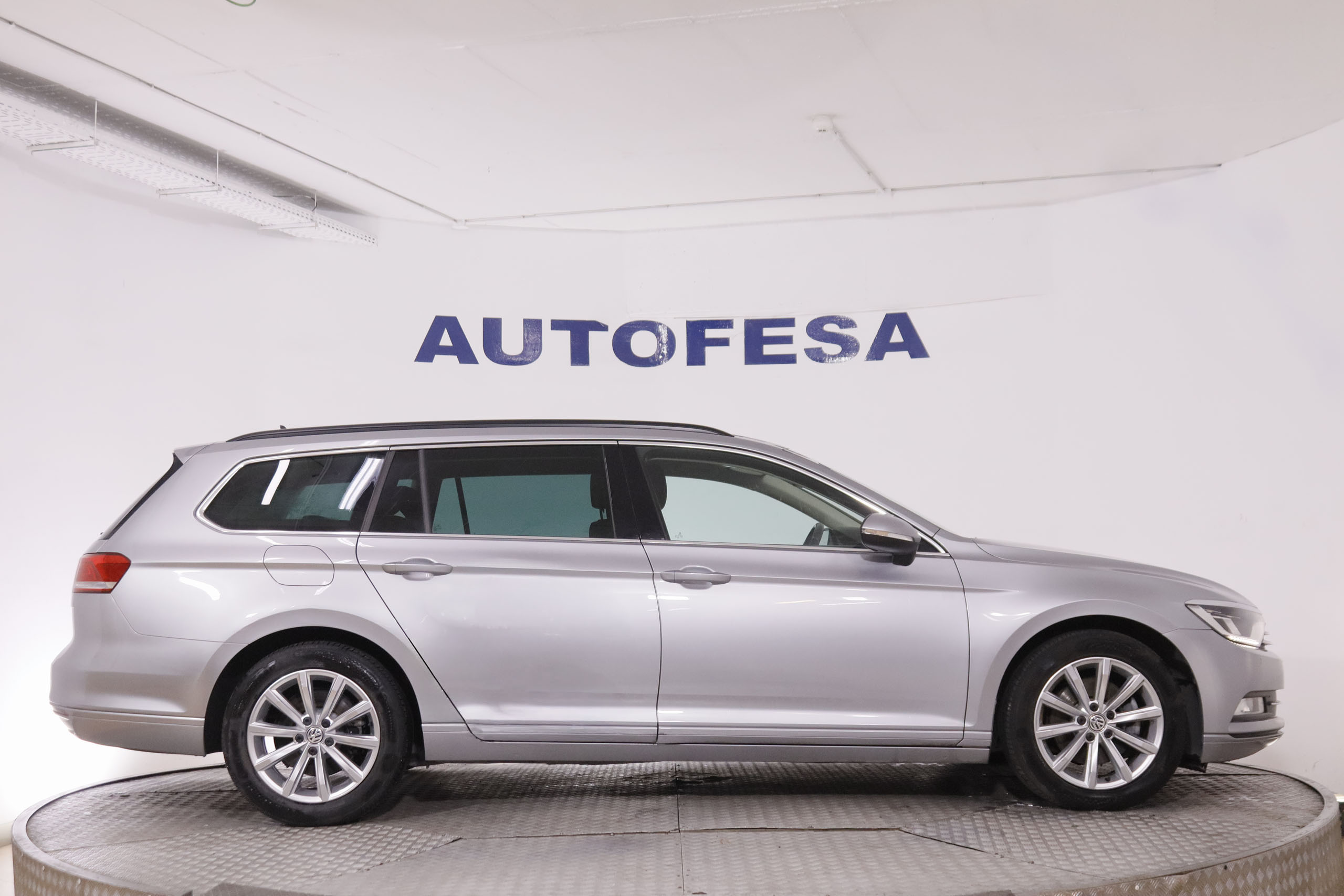Volkswagen Passat 2.0 TDI Variant - foto 7