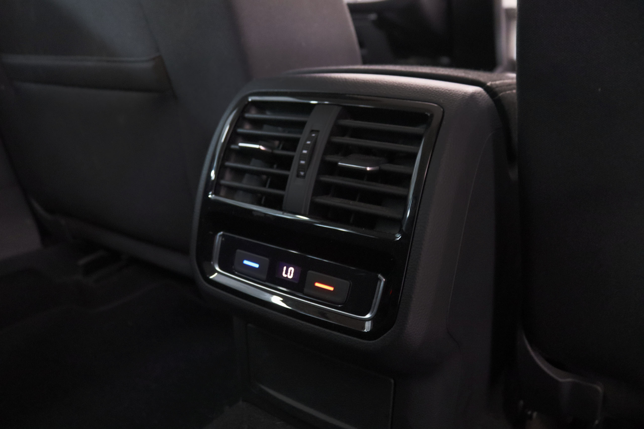 Volkswagen Passat 2.0 TDI Variant - foto 18