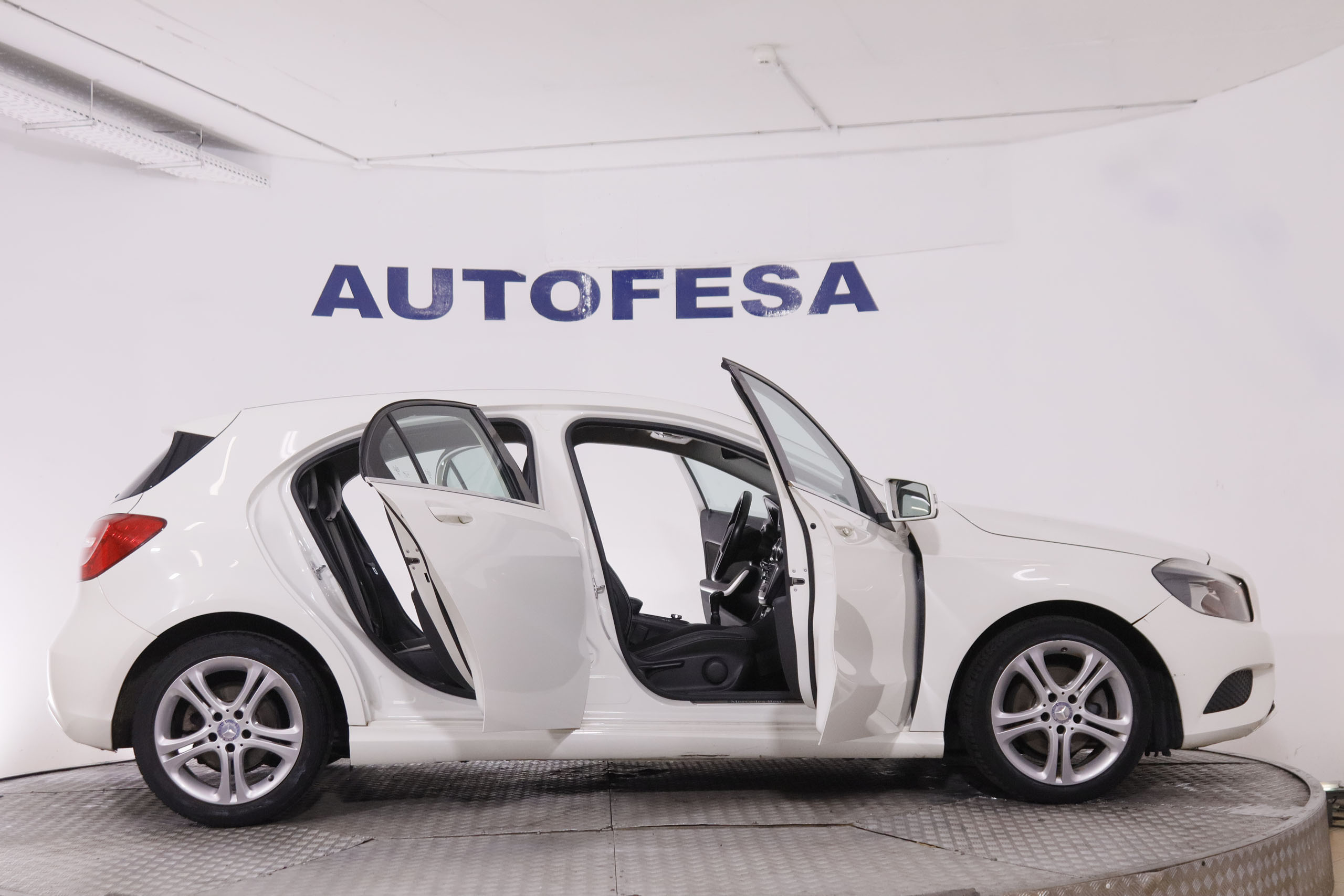 Mercedes-Benz Clase A A180 - foto 9