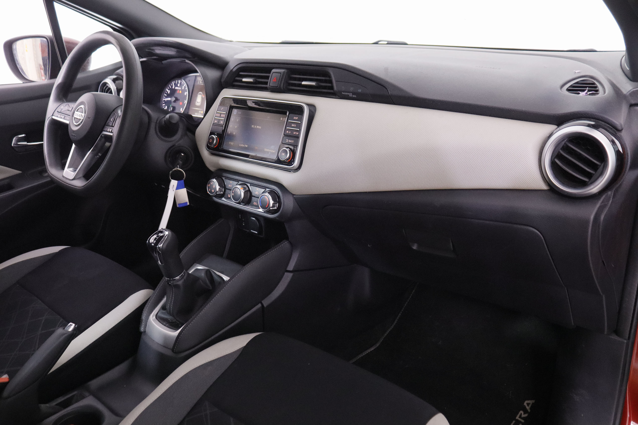 Nissan Micra 1.0 N-Connecta - foto 12