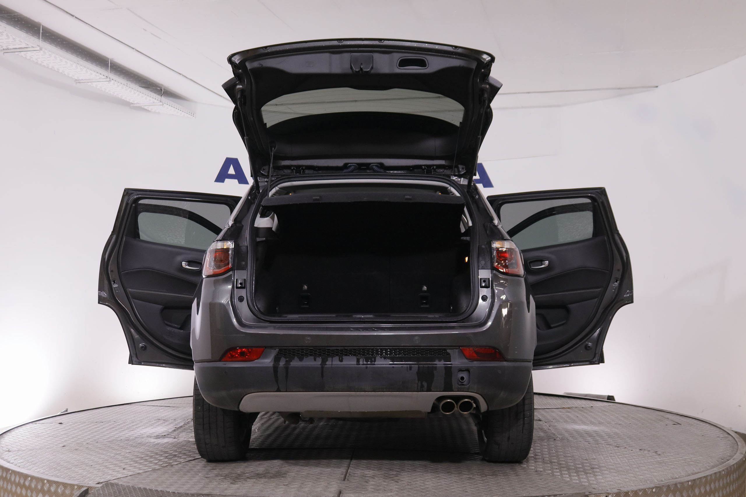 Jeep Compass 4xe 1.3 PHEV Limited AWD - foto 9