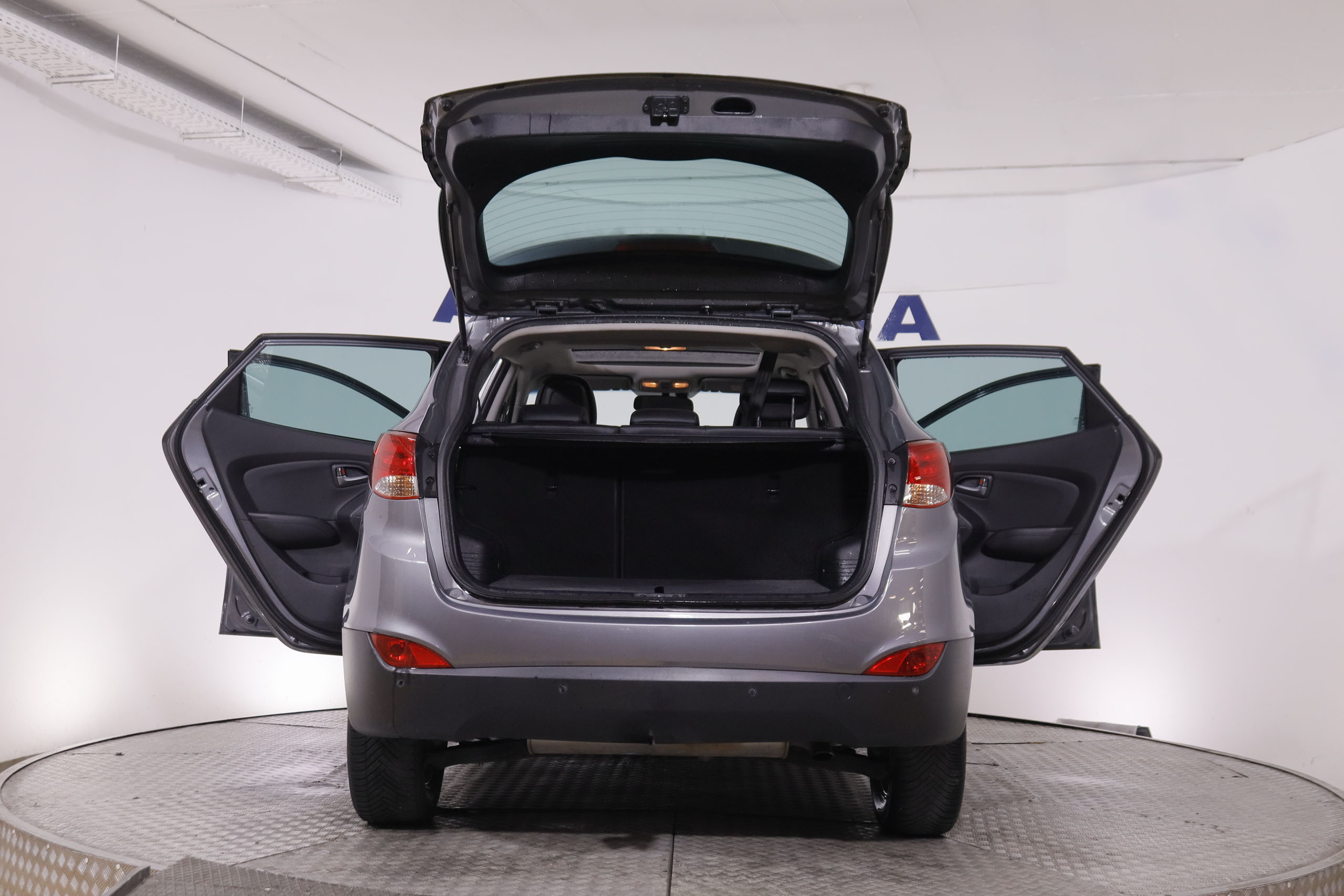 Hyundai ix35 1.7 CRDi 2WD Tecno SKY - foto 9
