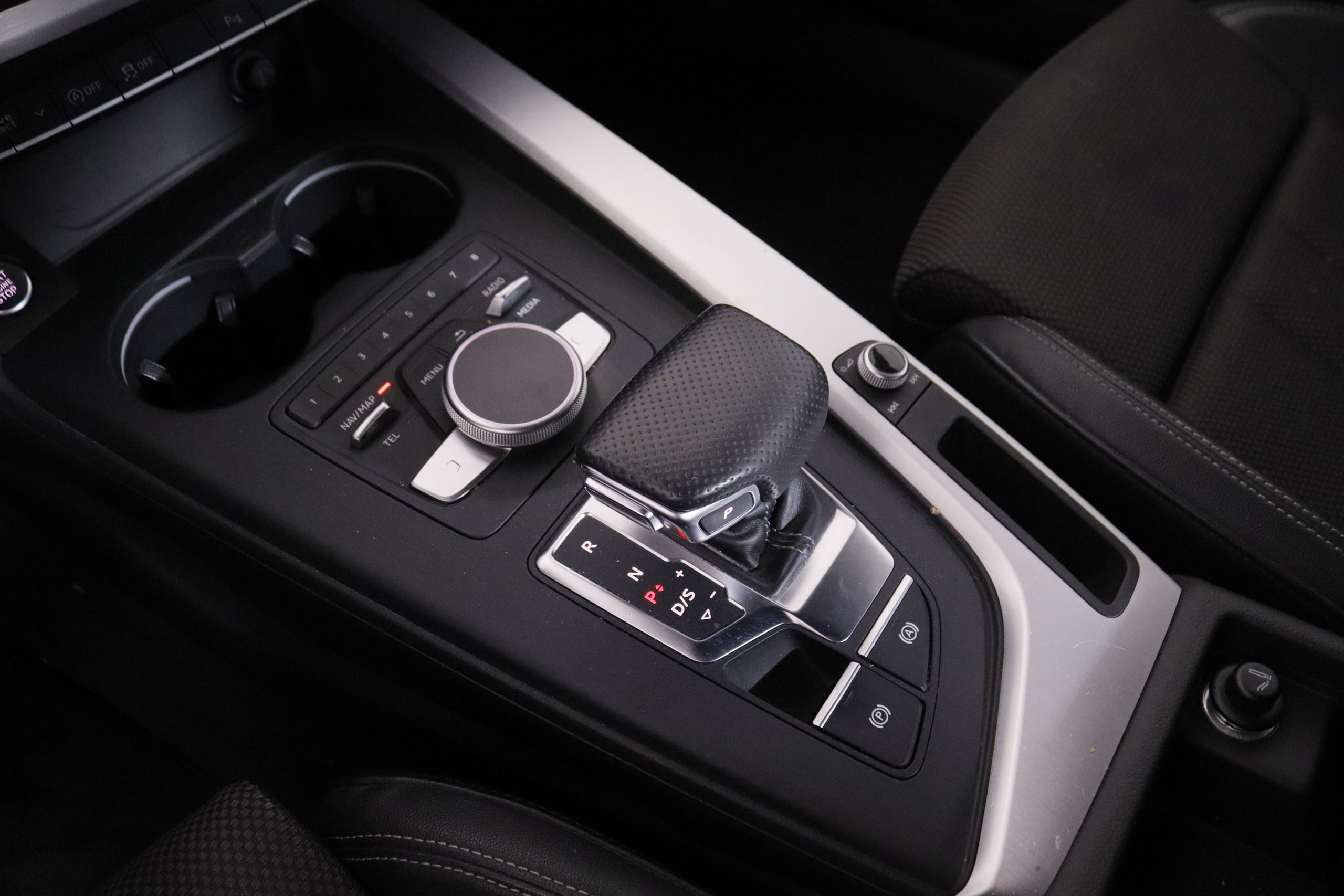 Audi A4 1.4 TFSI S-Line S-Tronic - foto 11