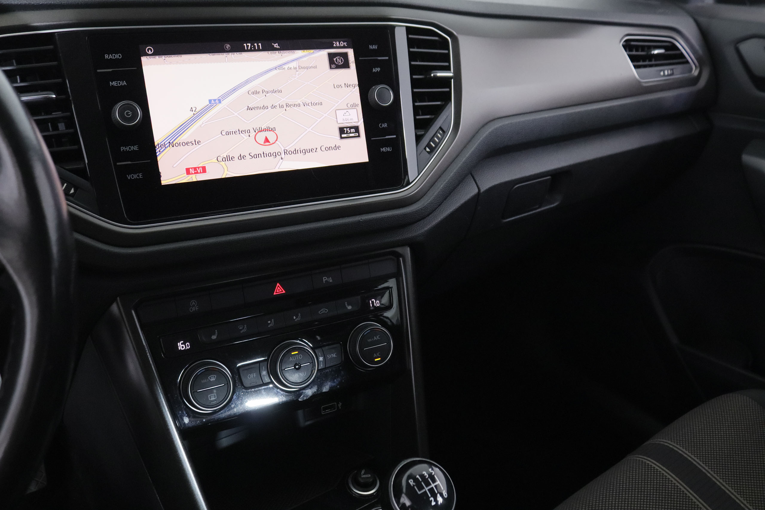Volkswagen T-Roc 1.0 TSI Advance - foto 15