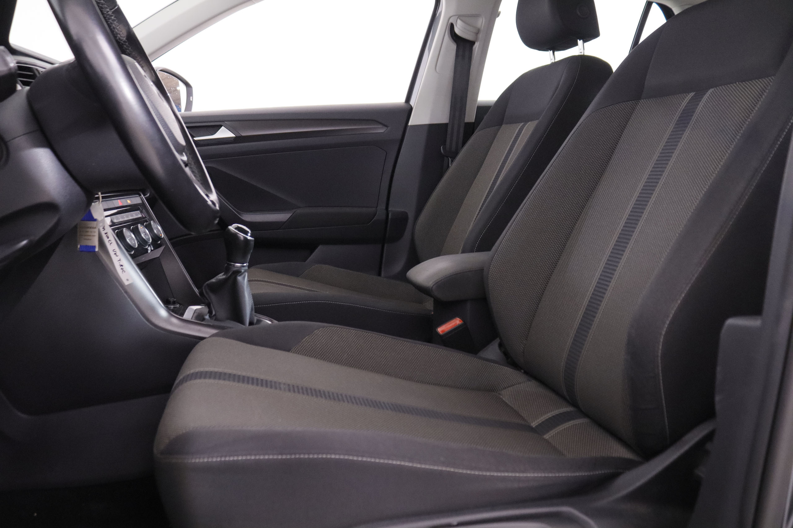 Volkswagen T-Roc 1.0 TSI Advance - foto 19