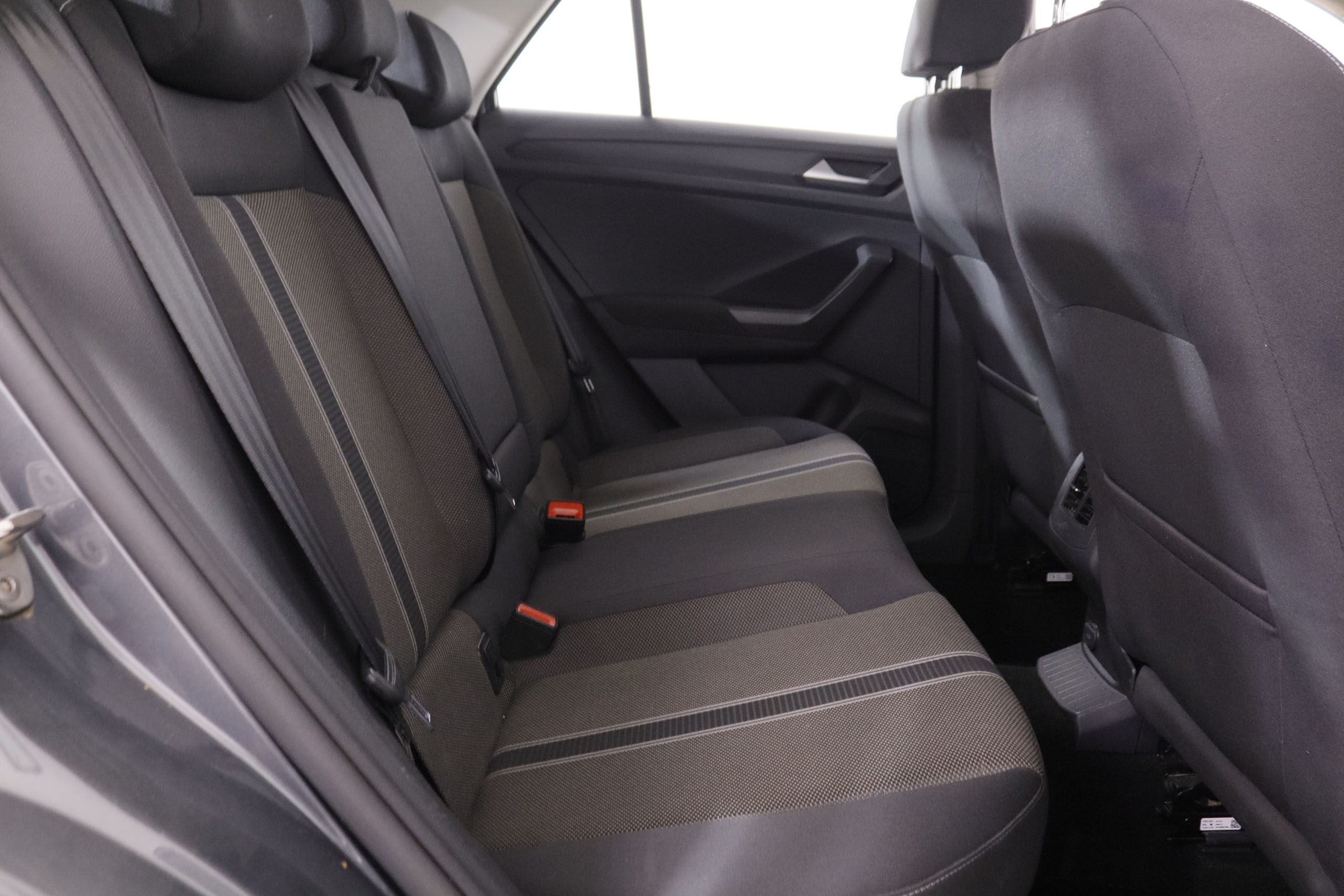 Volkswagen T-Roc 1.0 TSI Advance - foto 21