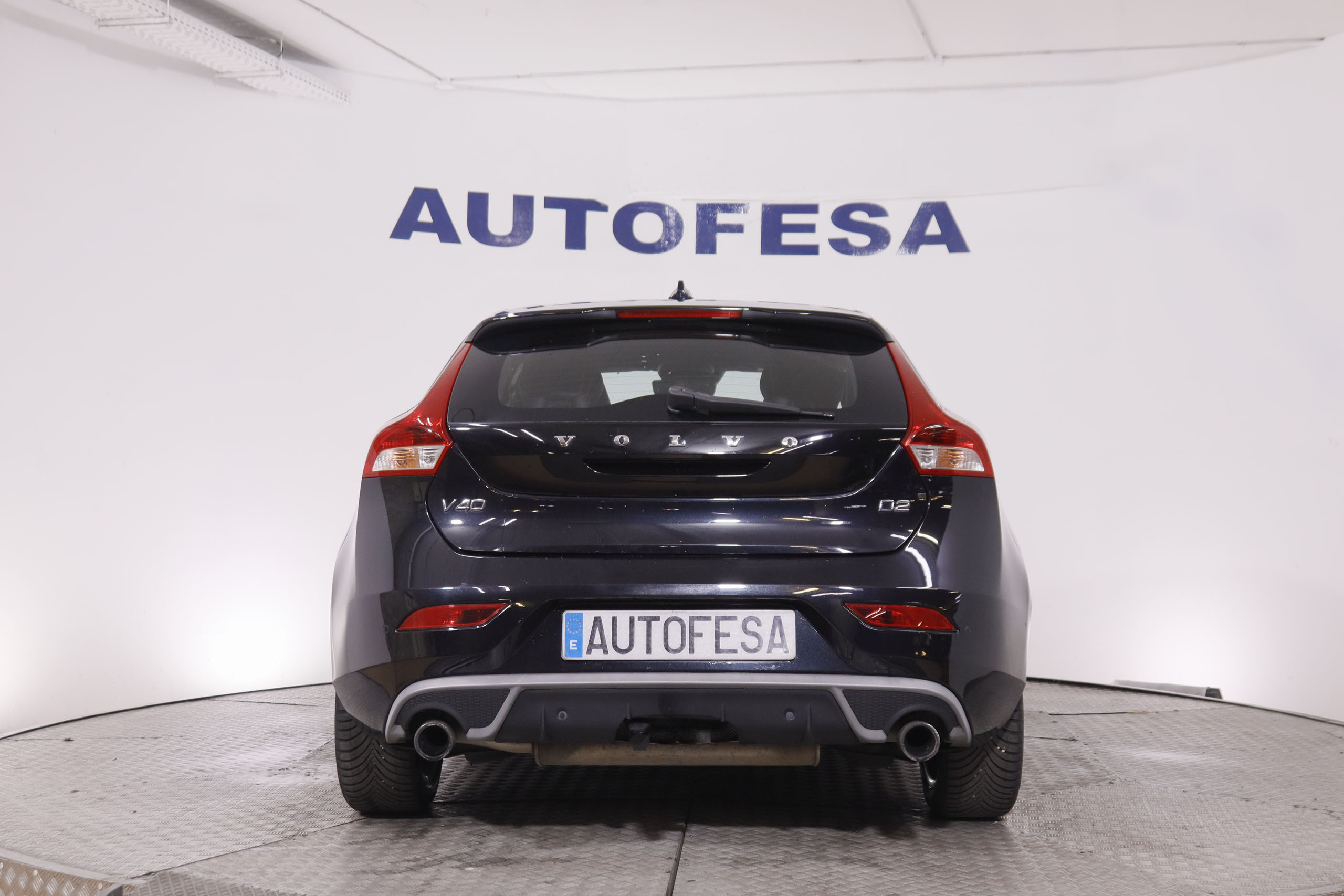 Volvo V40 D2 Momentum R-Design - foto 6