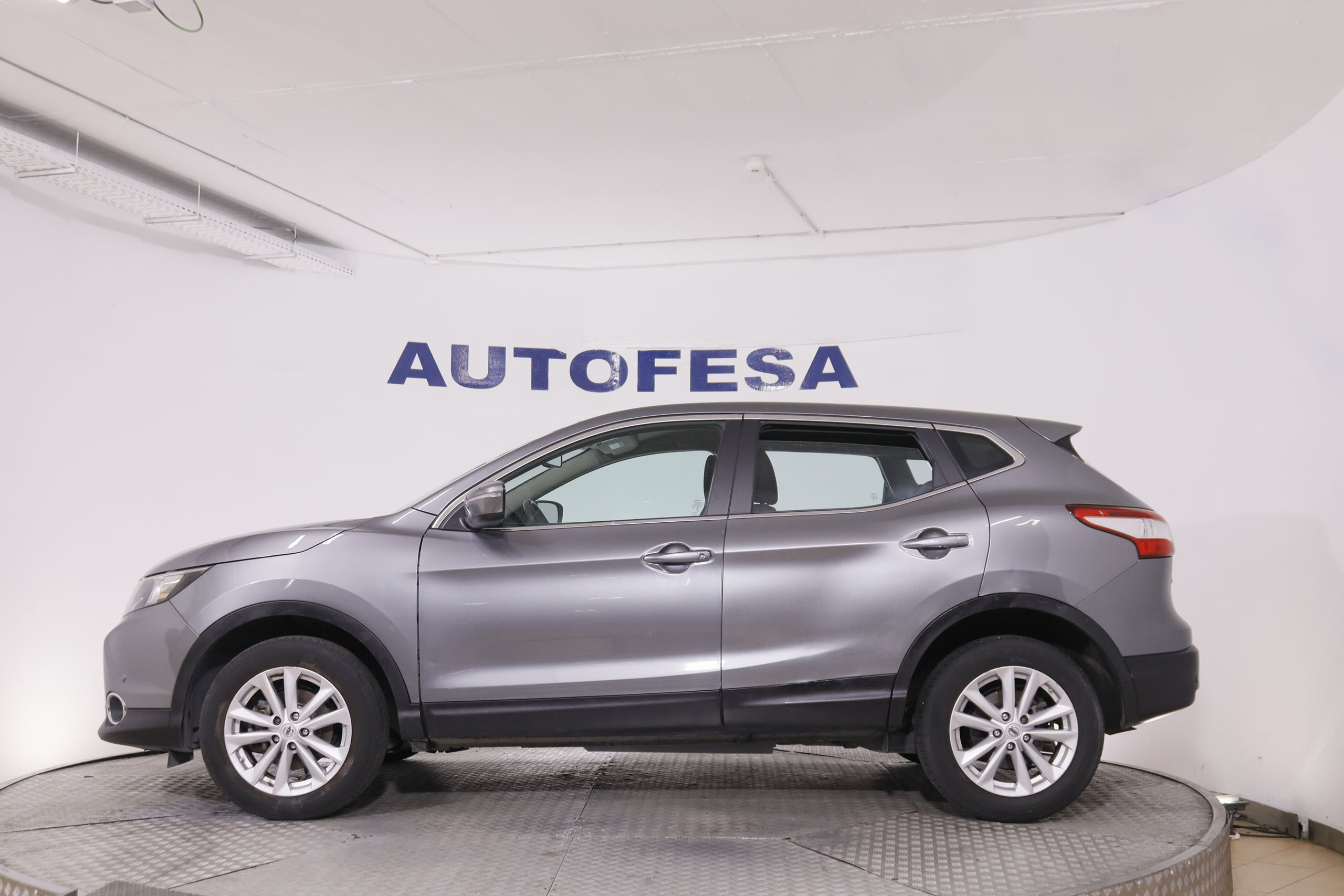 Nissan Qashqai 1.6 dCi N-Connecta - foto 4