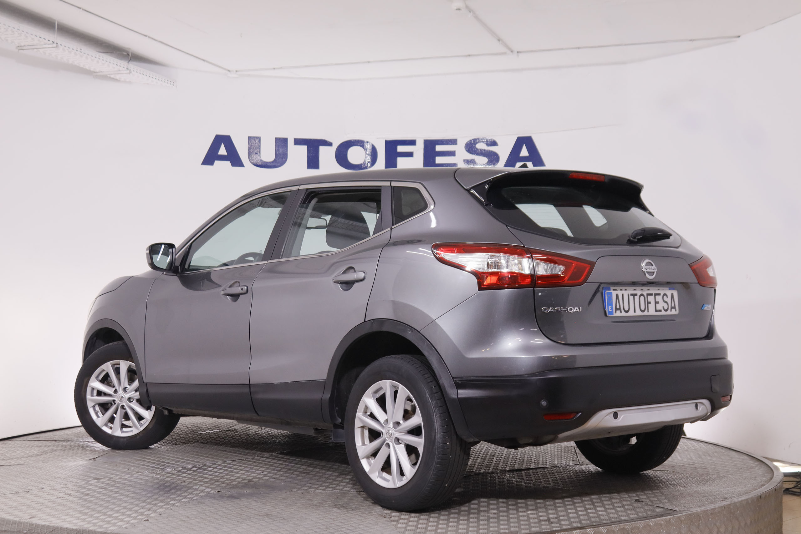Nissan Qashqai 1.6 dCi N-Connecta - foto 7