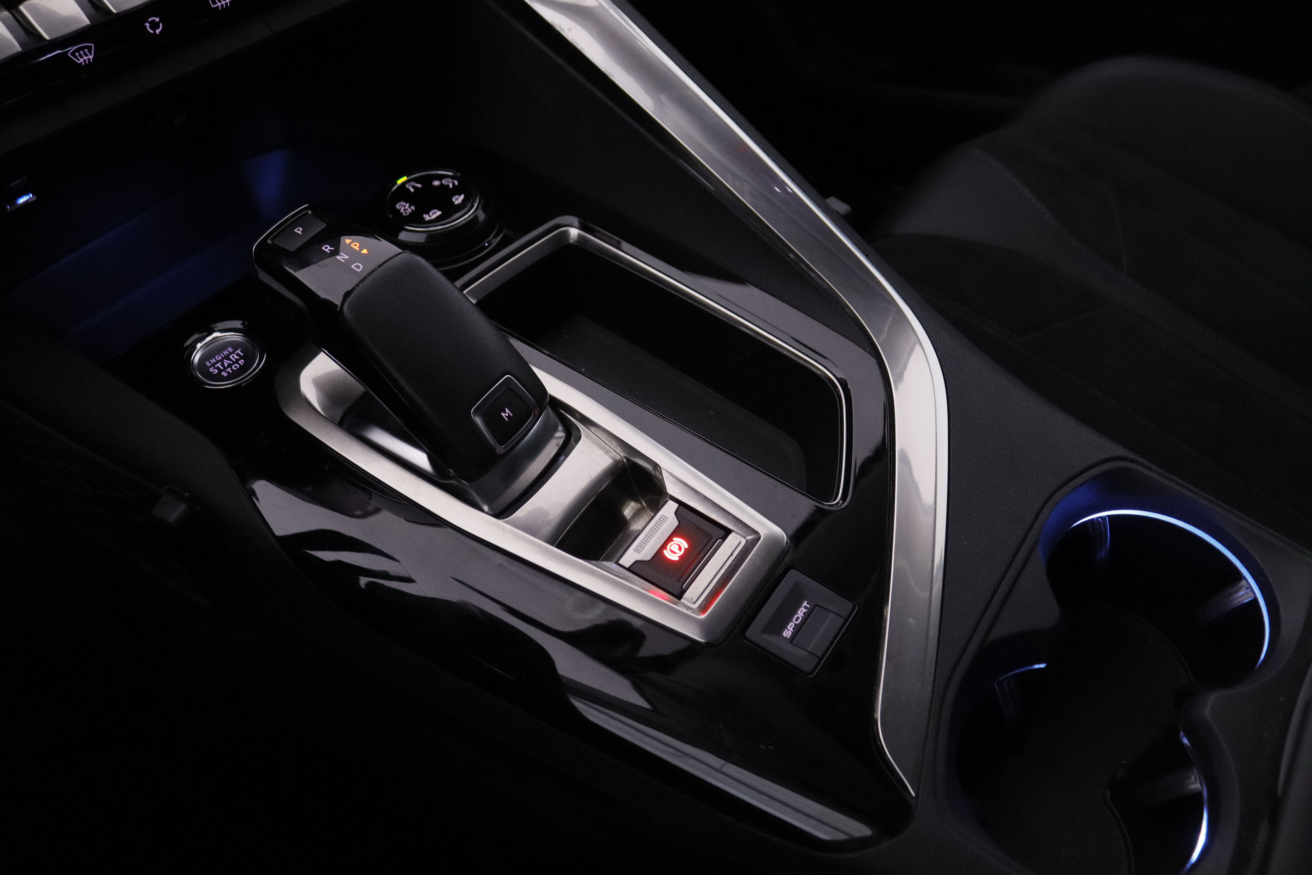 Peugeot 3008 1.2 Crossway - foto 24
