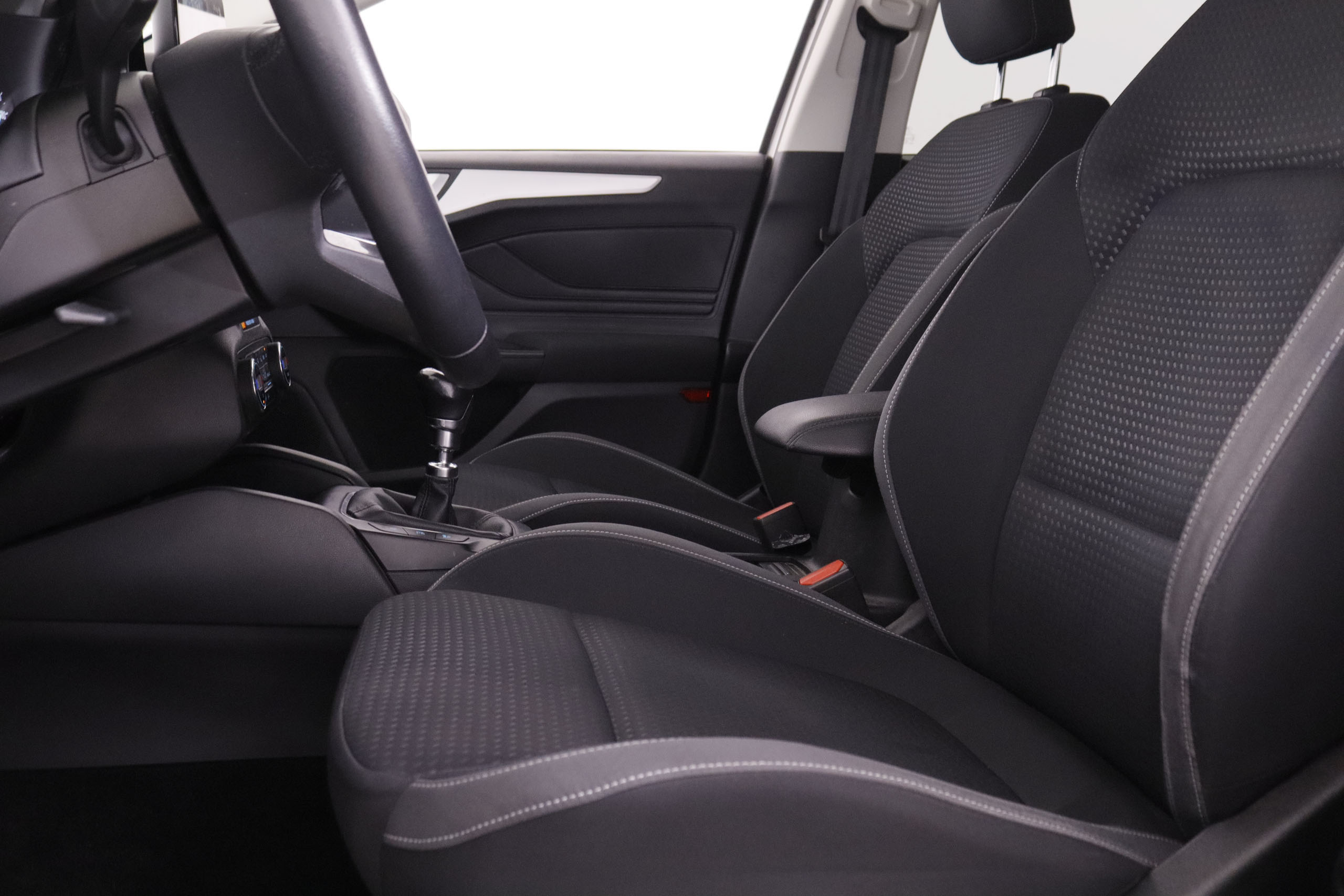 Ford Focus 1.5 ECO Blue Titanium - foto 22